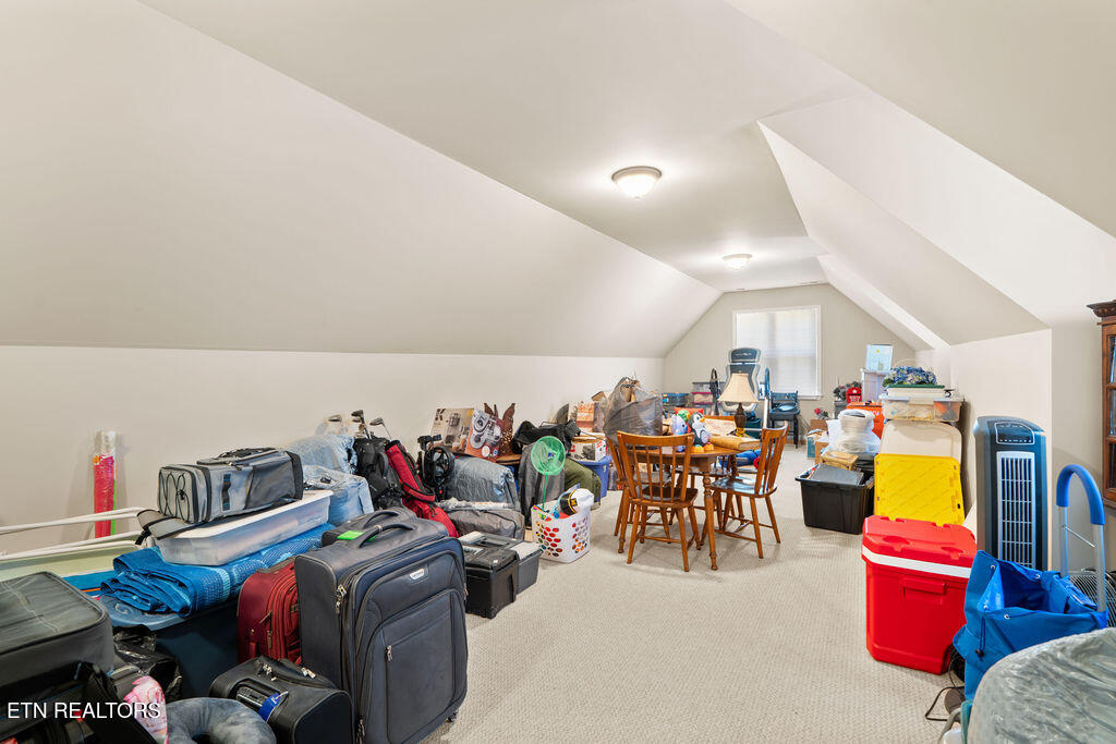 145 Daleyuhski Way Loudon TN 37774