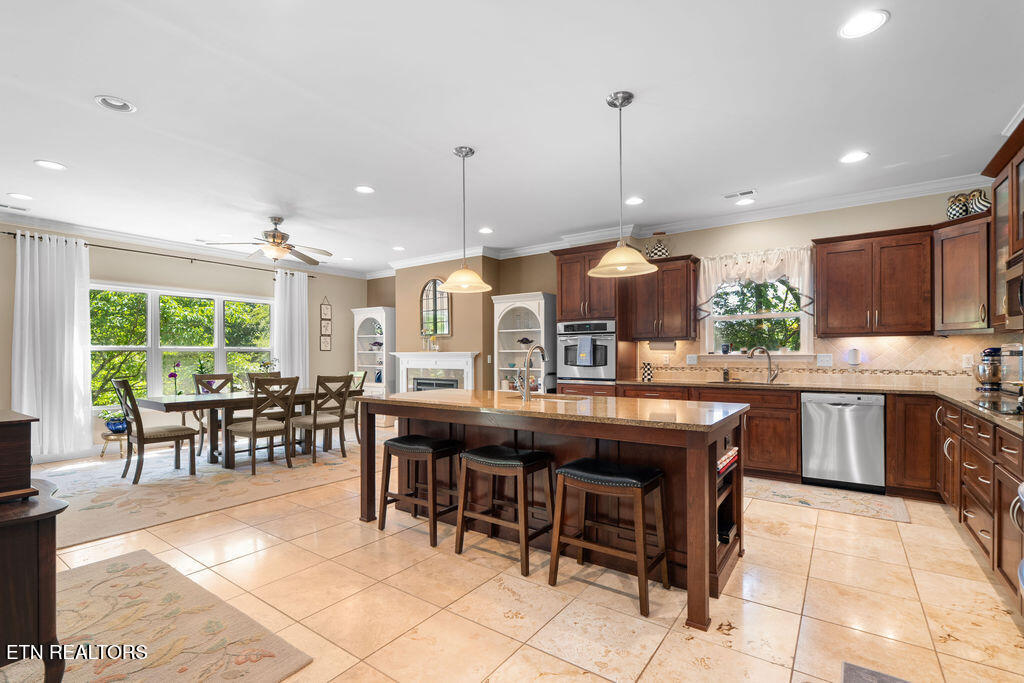 145 Daleyuhski Way Loudon TN 37774