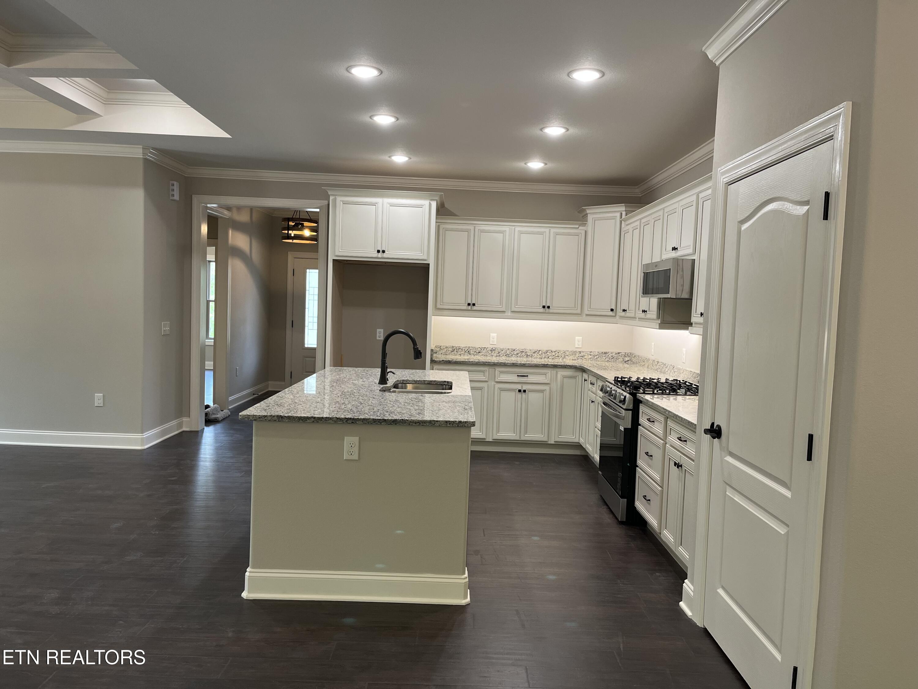 559 Leistner Drive Monterey TN 38574