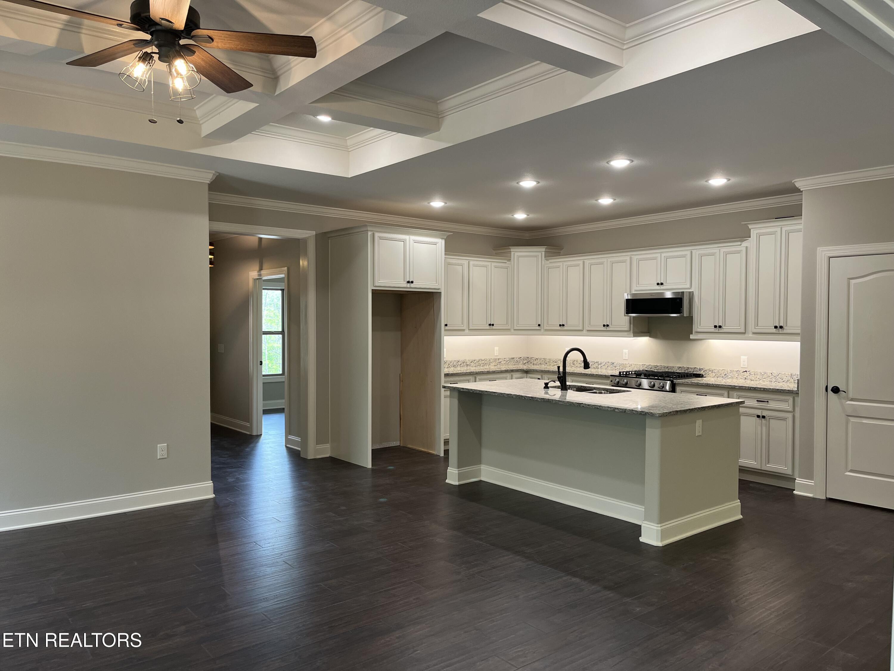 559 Leistner Drive Monterey TN 38574