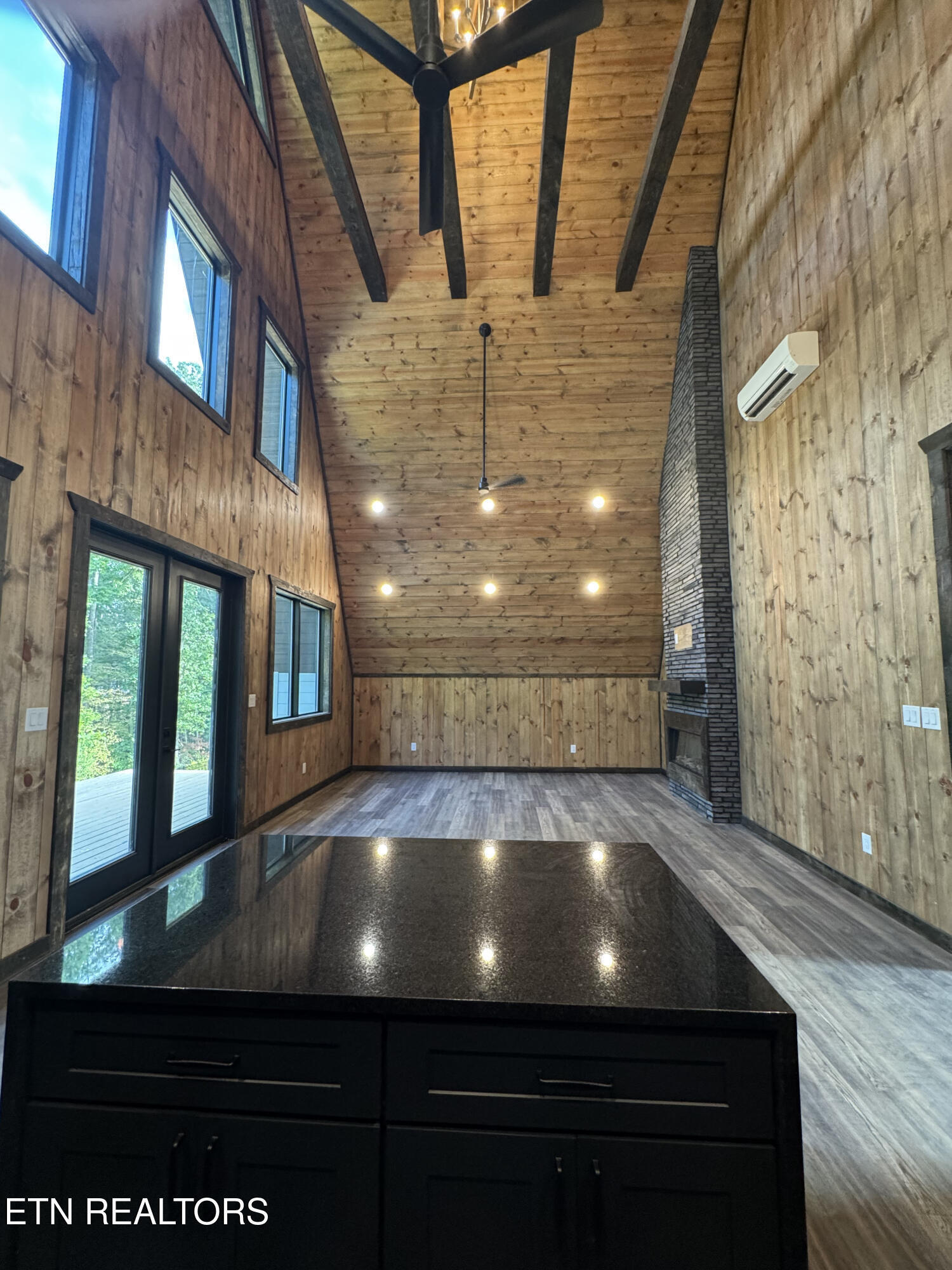 651 Longbow Way Pigeon Forge TN 37863