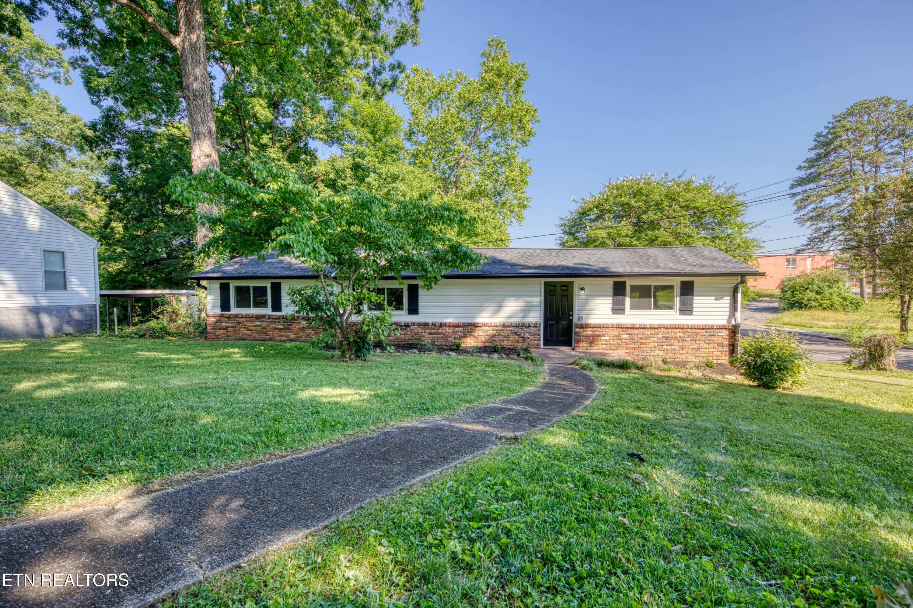 513 Alandale Drive Knoxville TN 37920