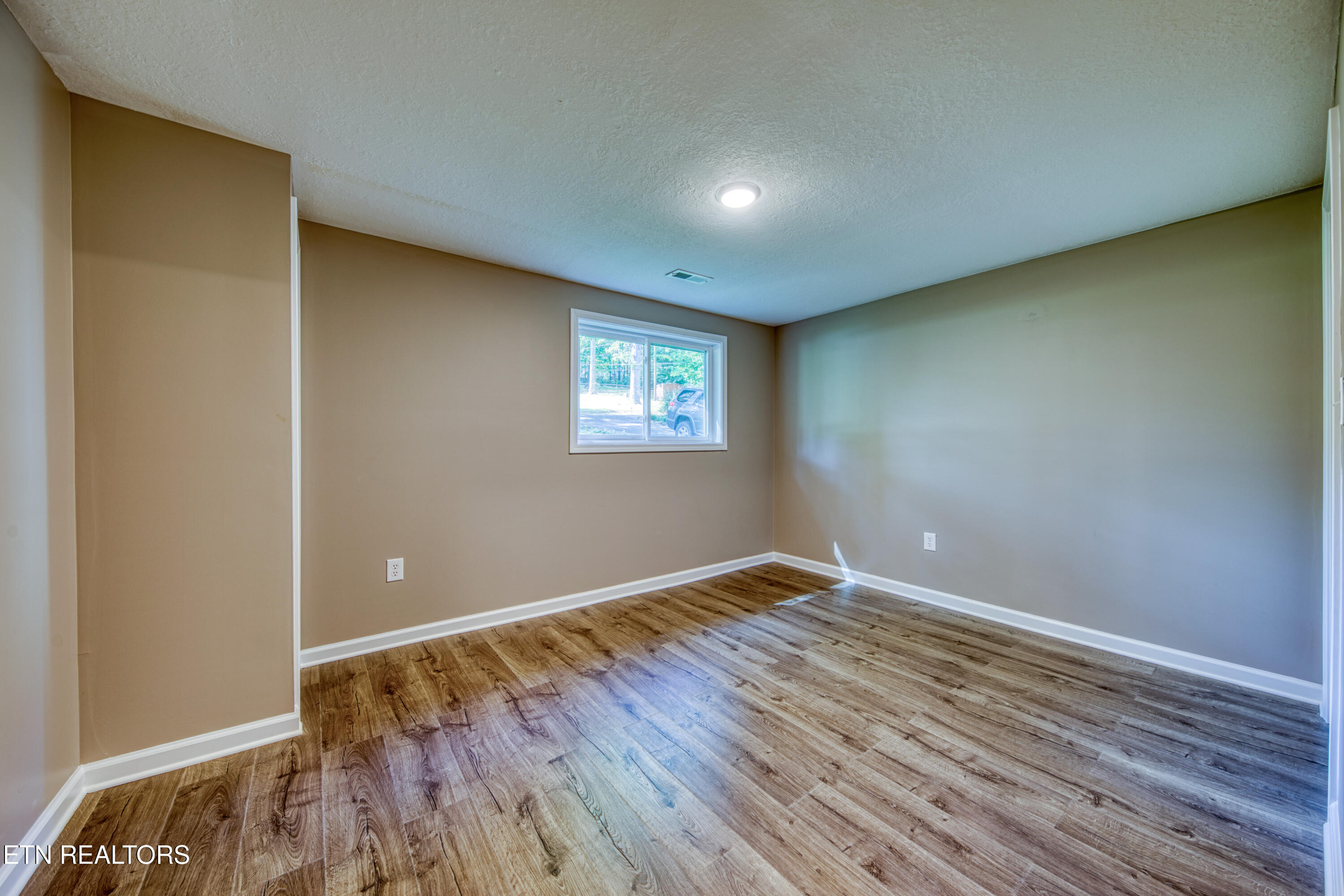 513 Alandale Drive Knoxville TN 37920