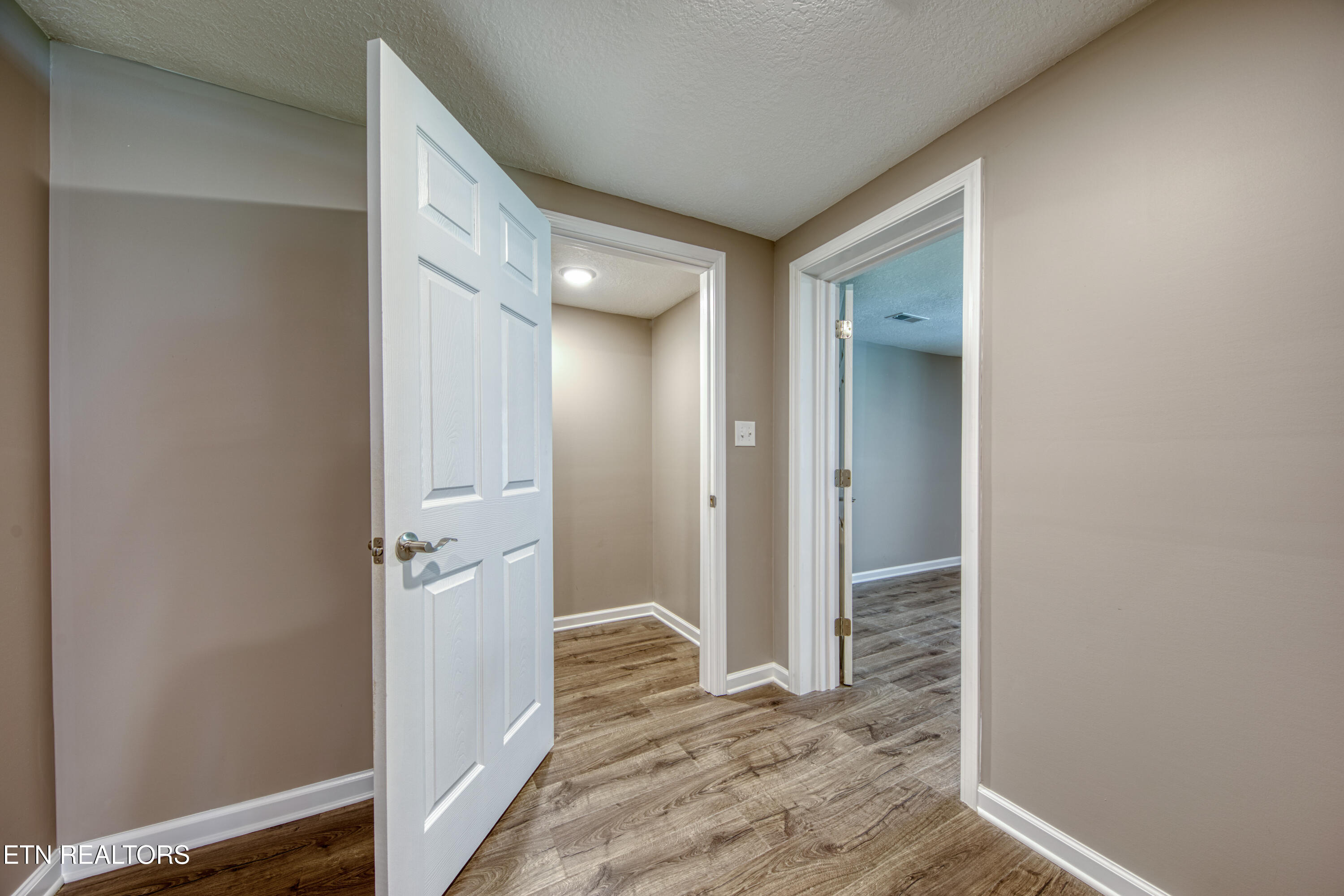 513 Alandale Drive Knoxville TN 37920