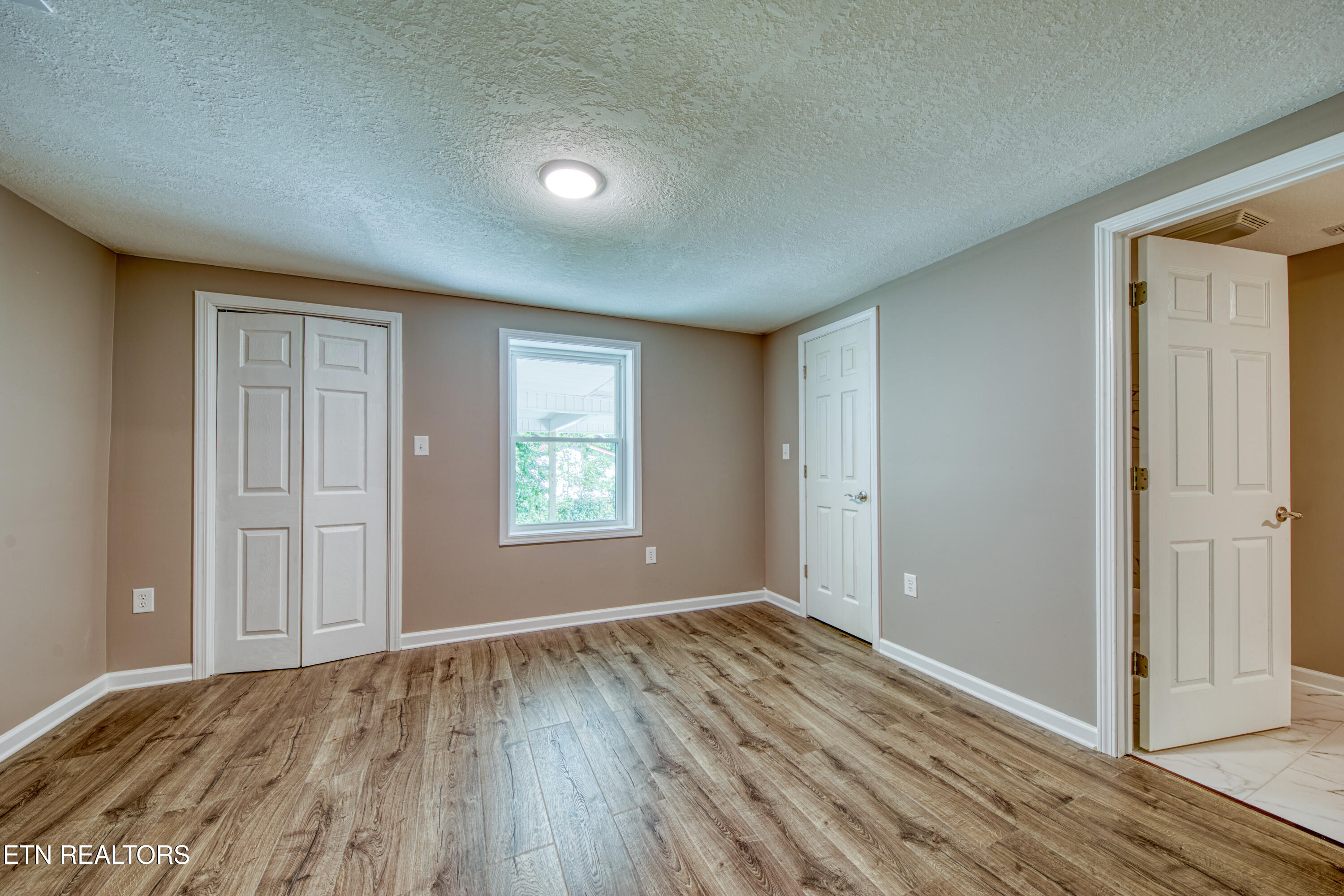 513 Alandale Drive Knoxville TN 37920