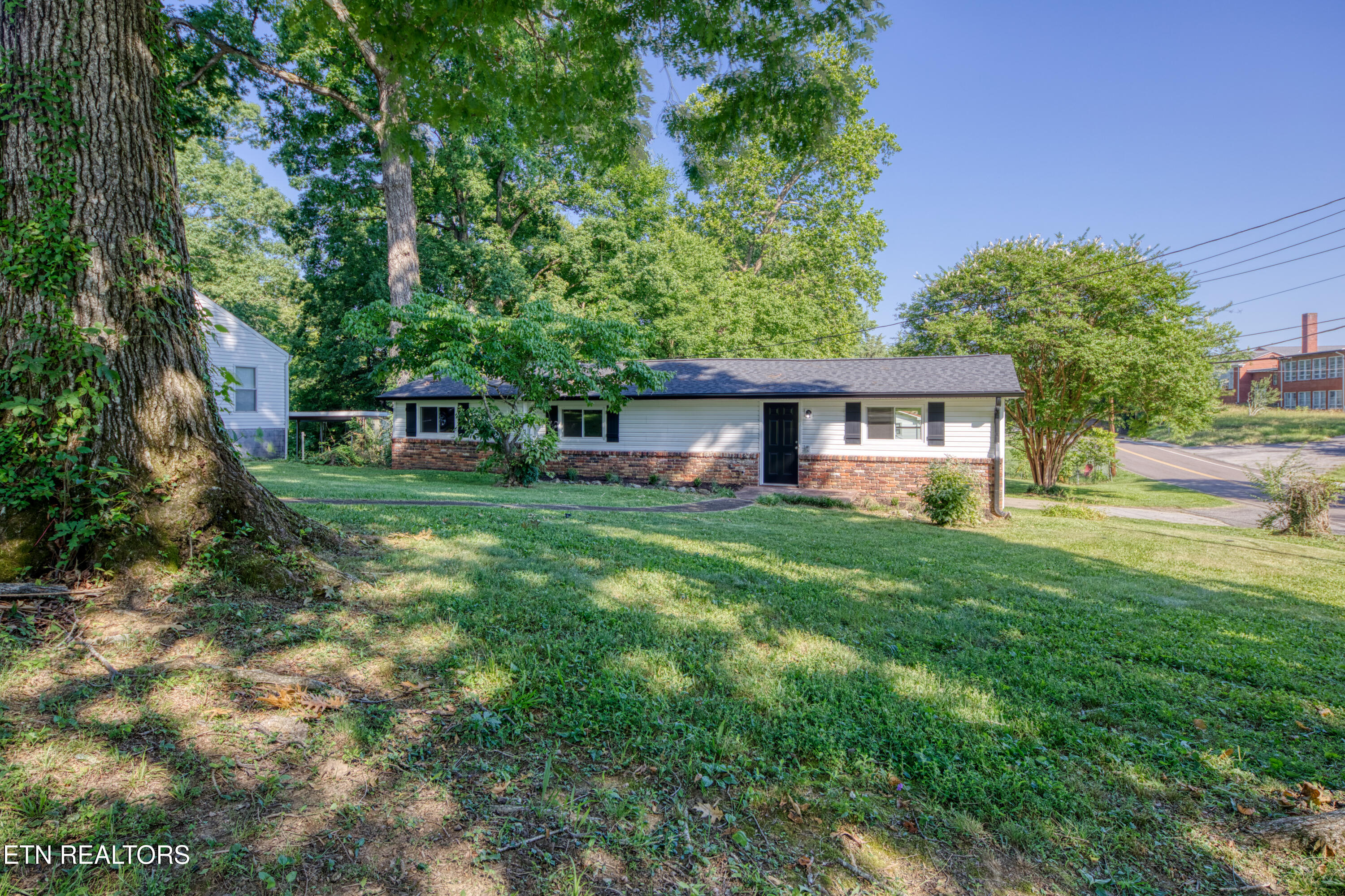513 Alandale Drive Knoxville TN 37920