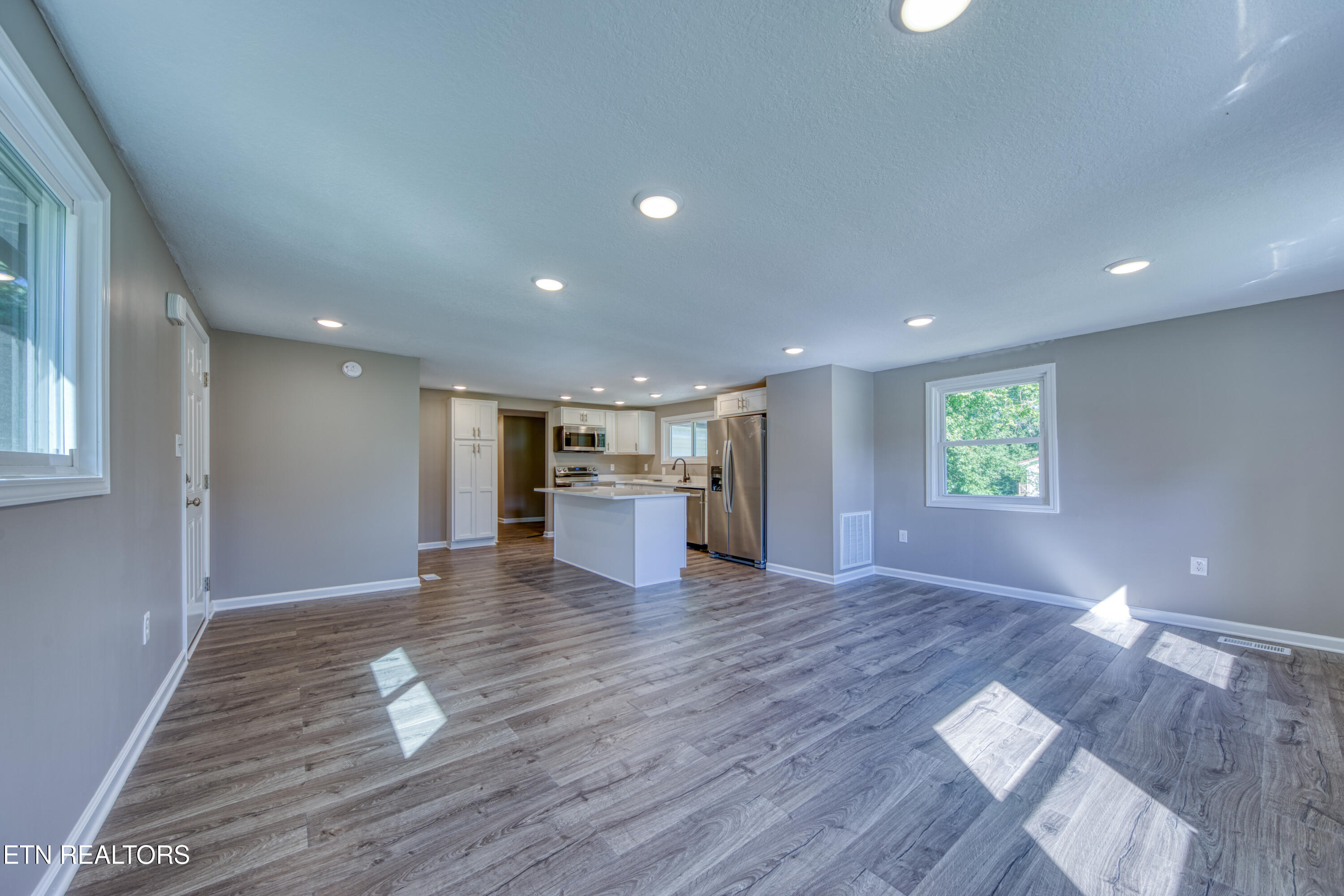 513 Alandale Drive Knoxville TN 37920