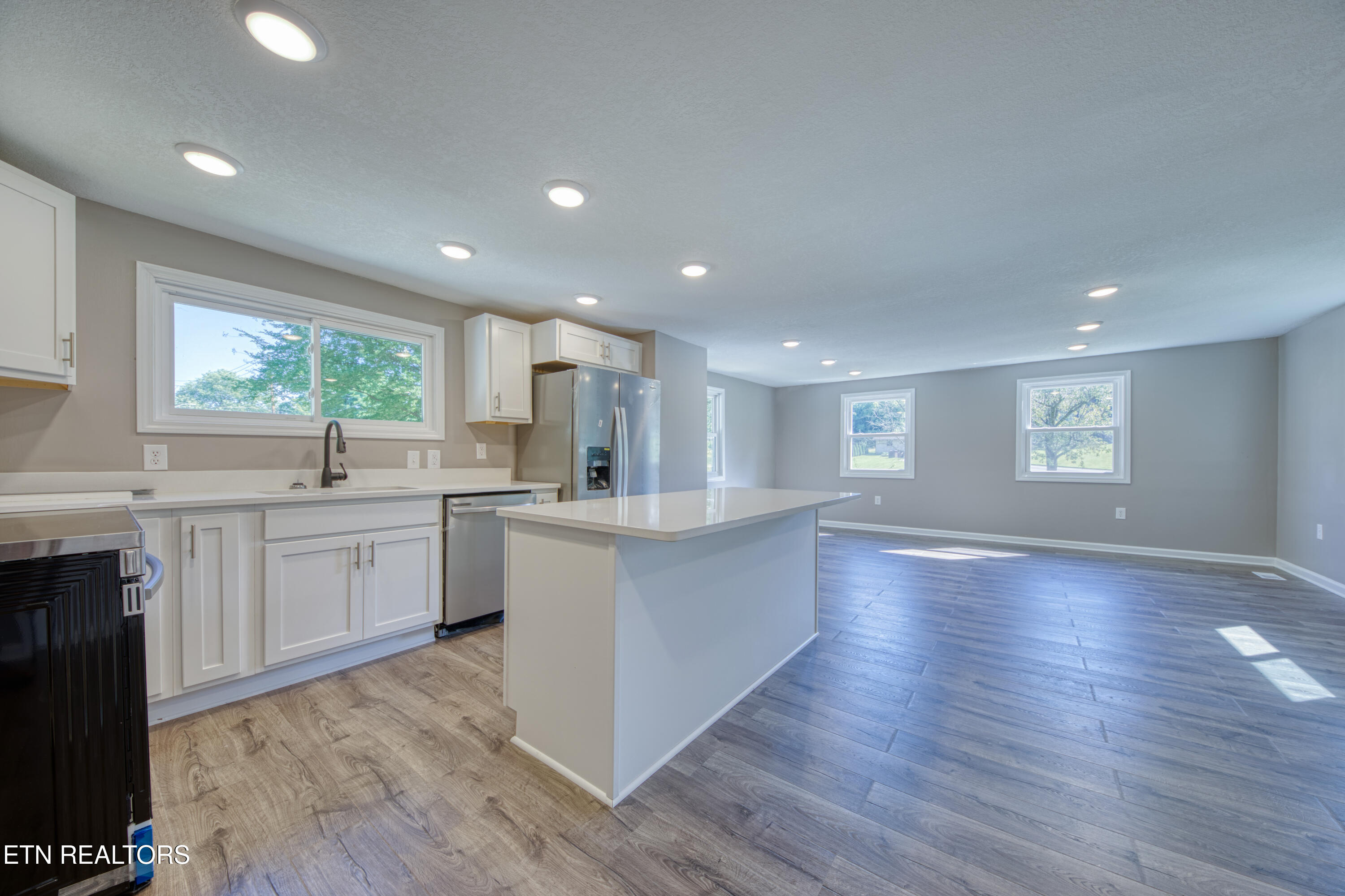 513 Alandale Drive Knoxville TN 37920