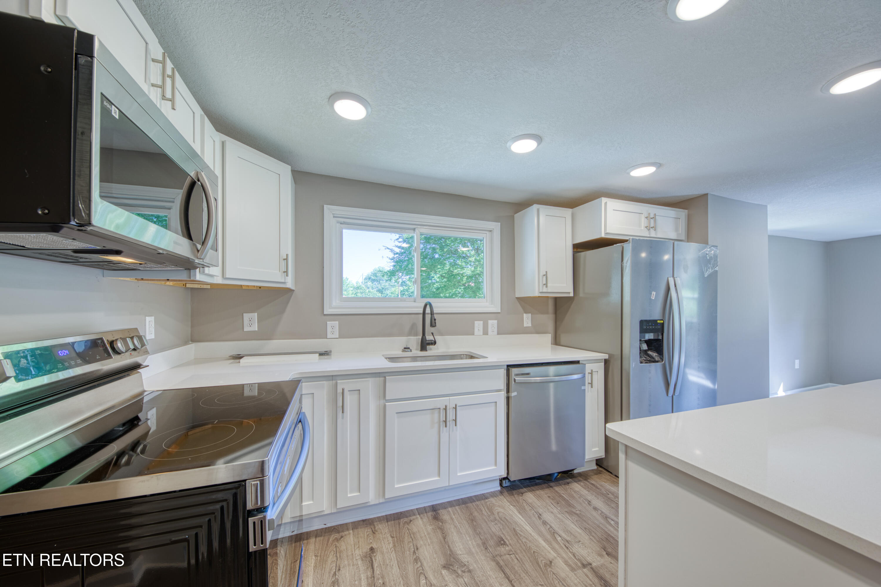 513 Alandale Drive Knoxville TN 37920