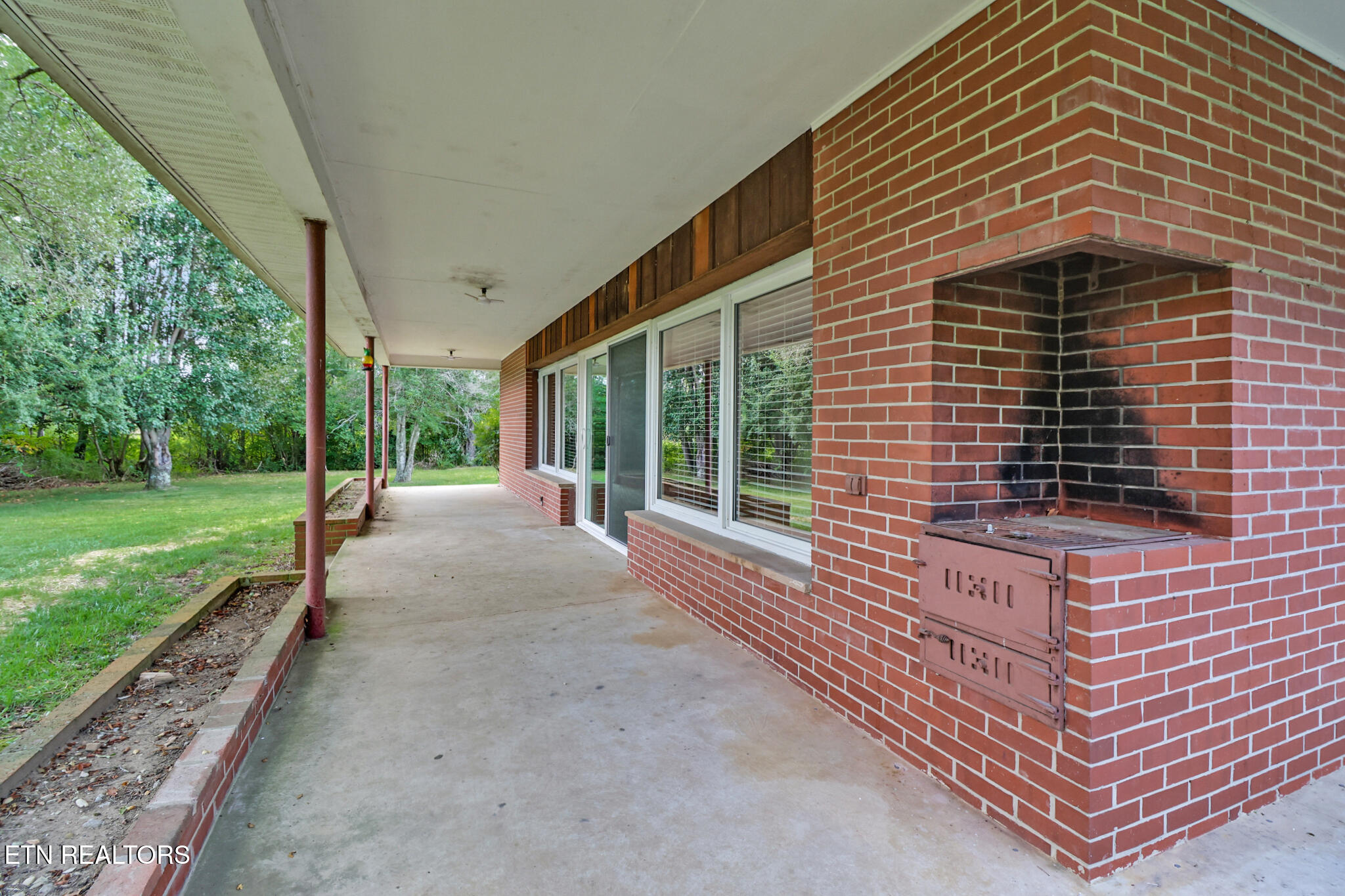1378 Sparta Highway Crossville TN 38555