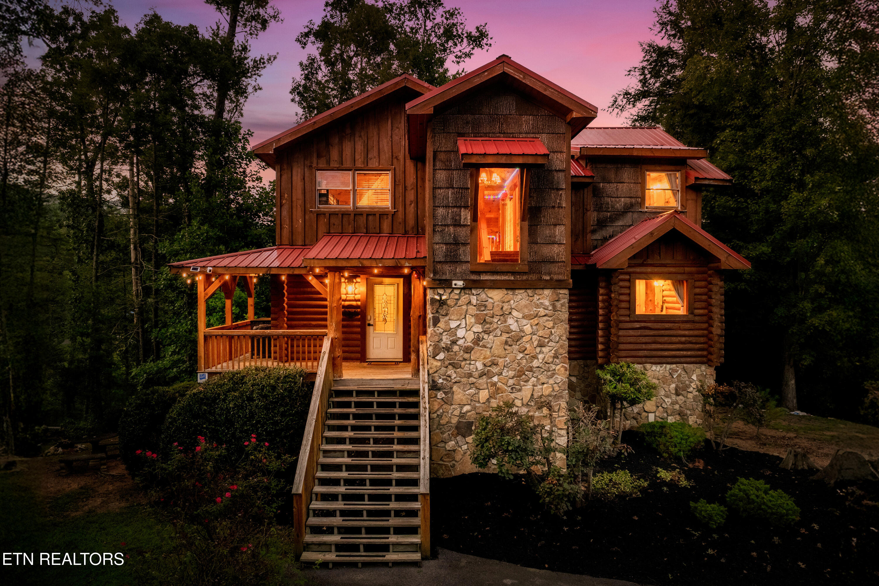 2615 Bear Crossing Way Sevierville TN 37862