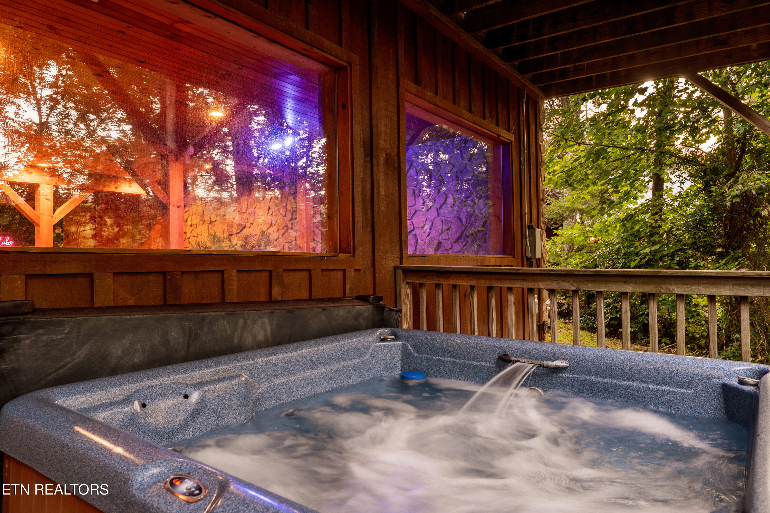 2615 Bear Crossing Way Sevierville TN 37862