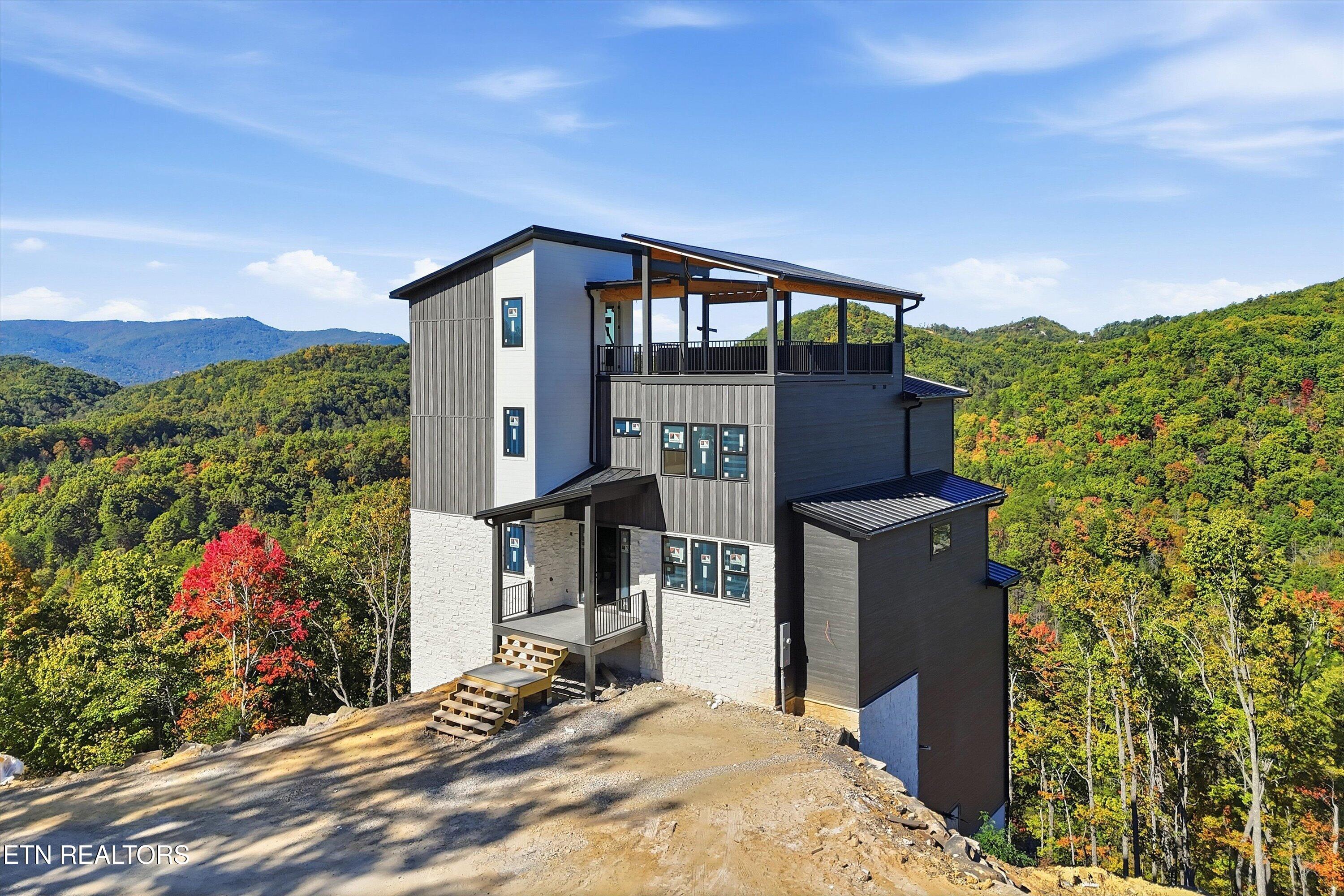 2860 Red Sky Drive Sevierville TN 37862