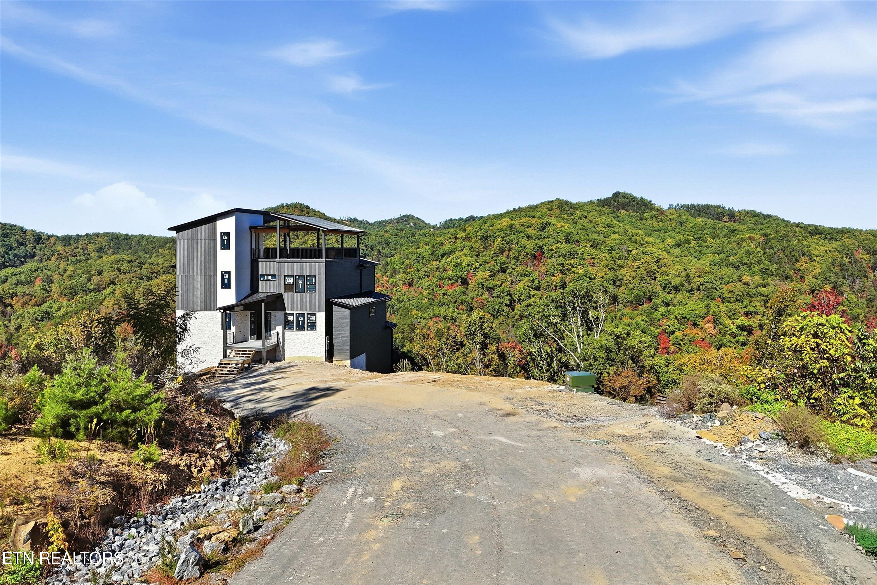 2860 Red Sky Drive Sevierville TN 37862