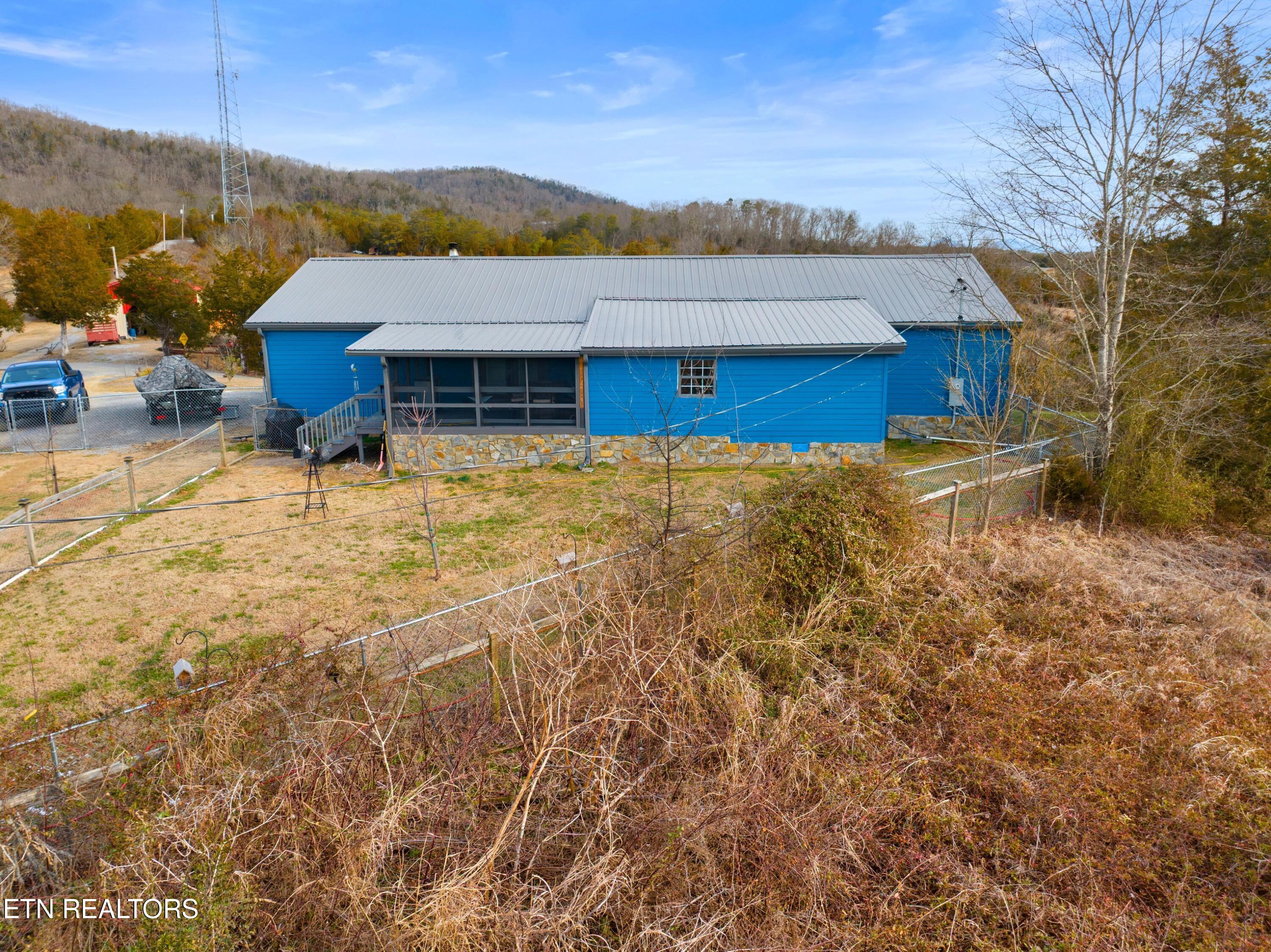 1690 Goodman Loop Bulls Gap TN 37711