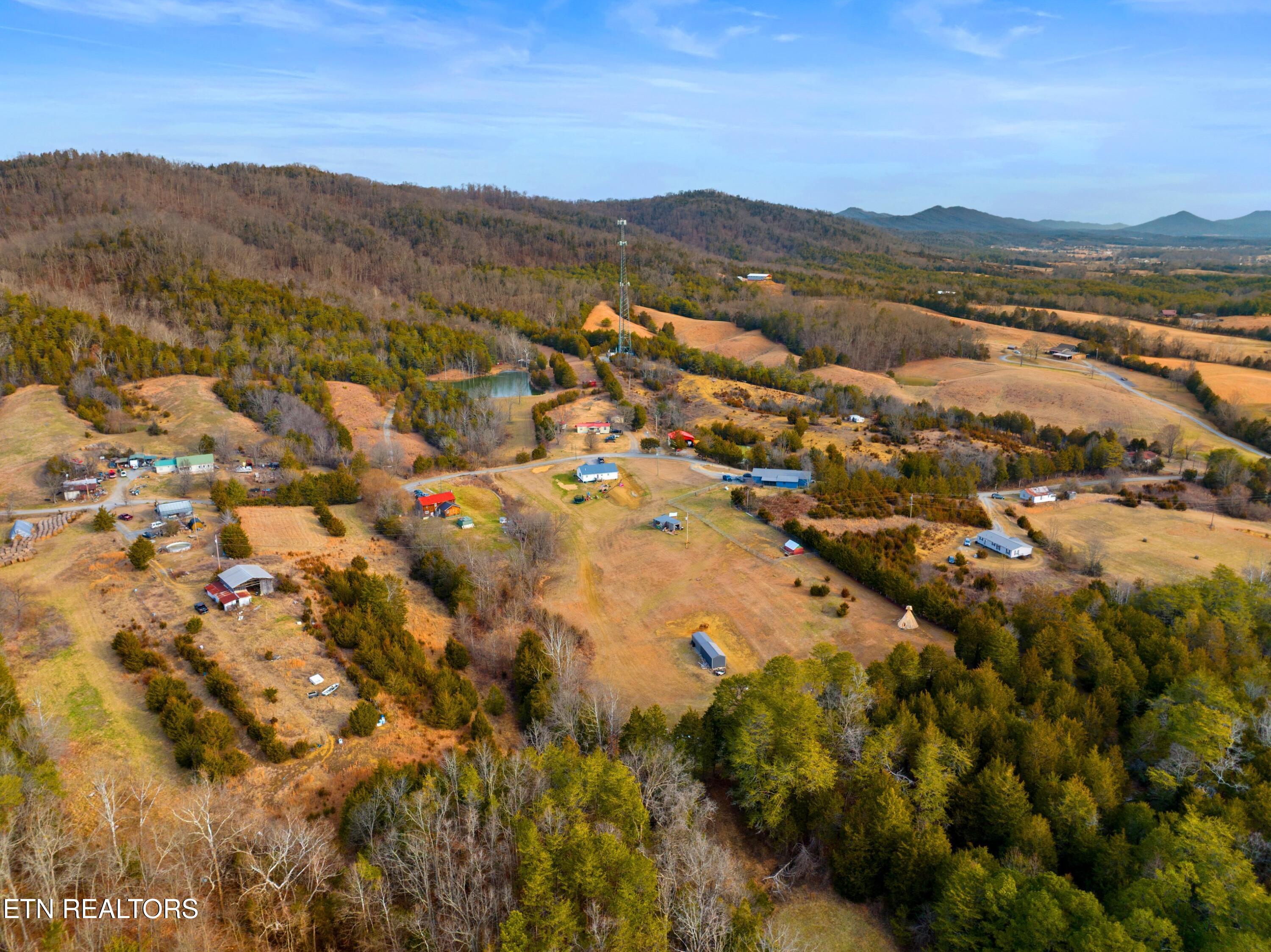 1690 Goodman Loop Bulls Gap TN 37711