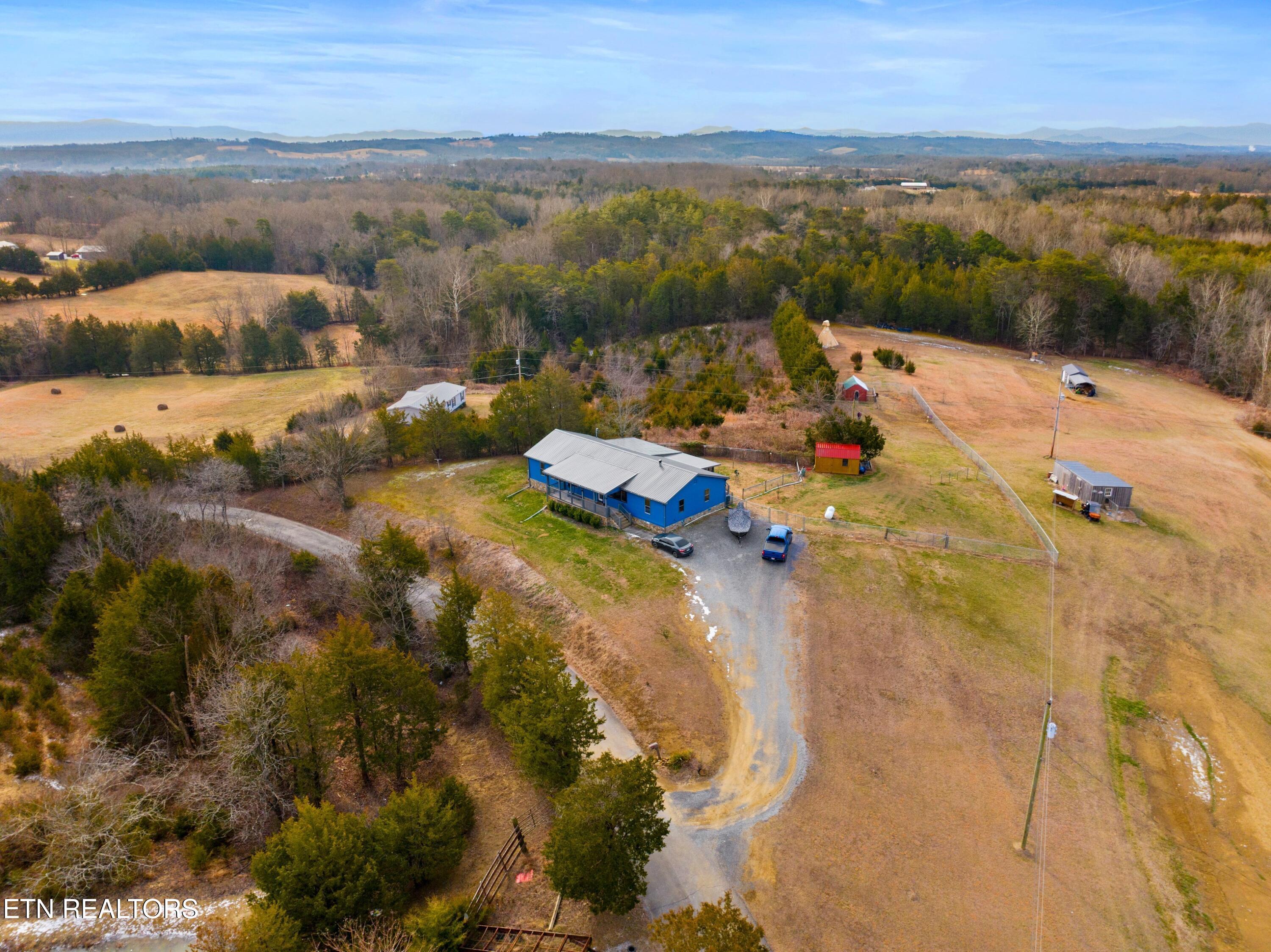 1690 Goodman Loop Bulls Gap TN 37711