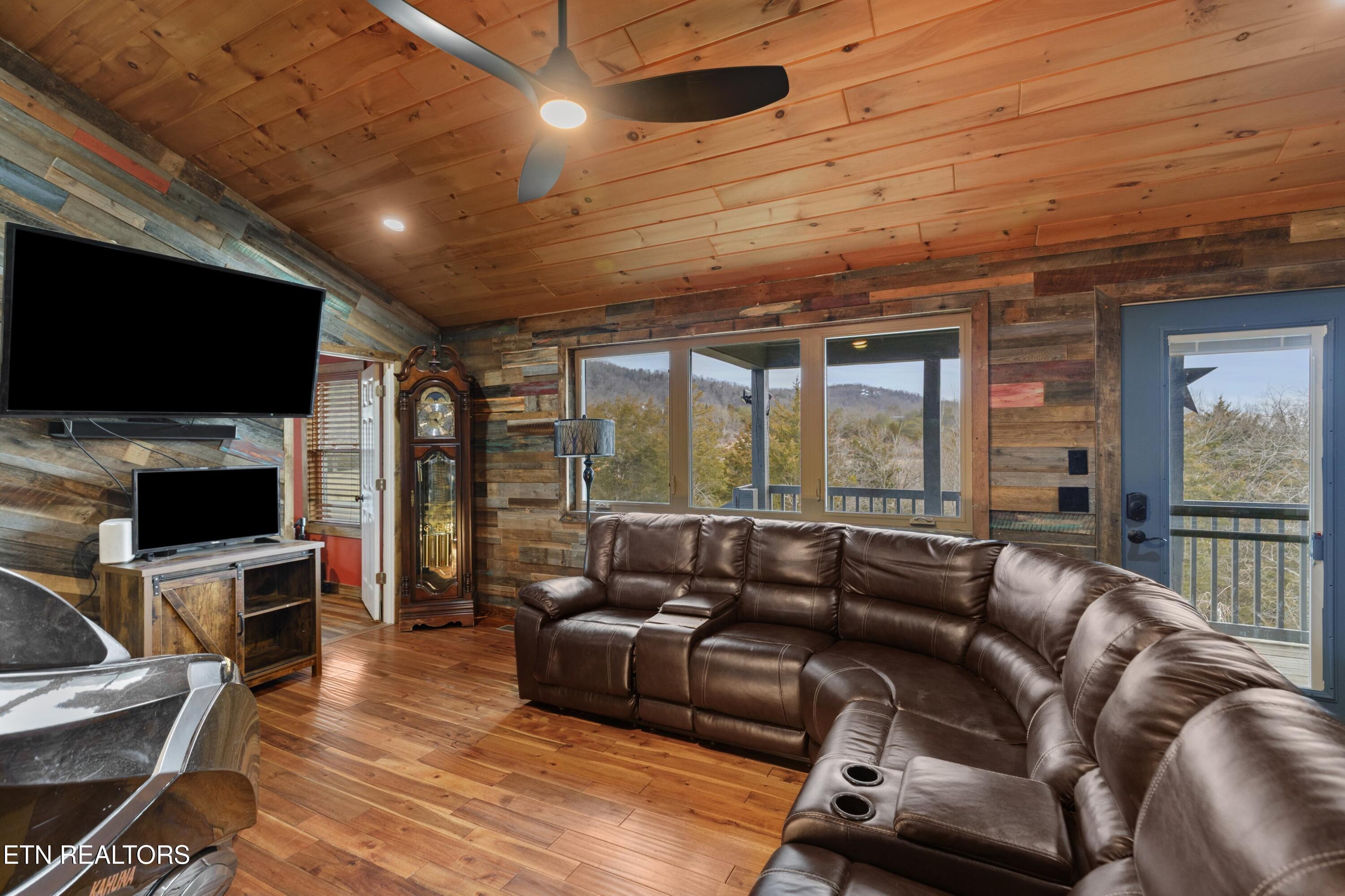 1690 Goodman Loop Bulls Gap TN 37711