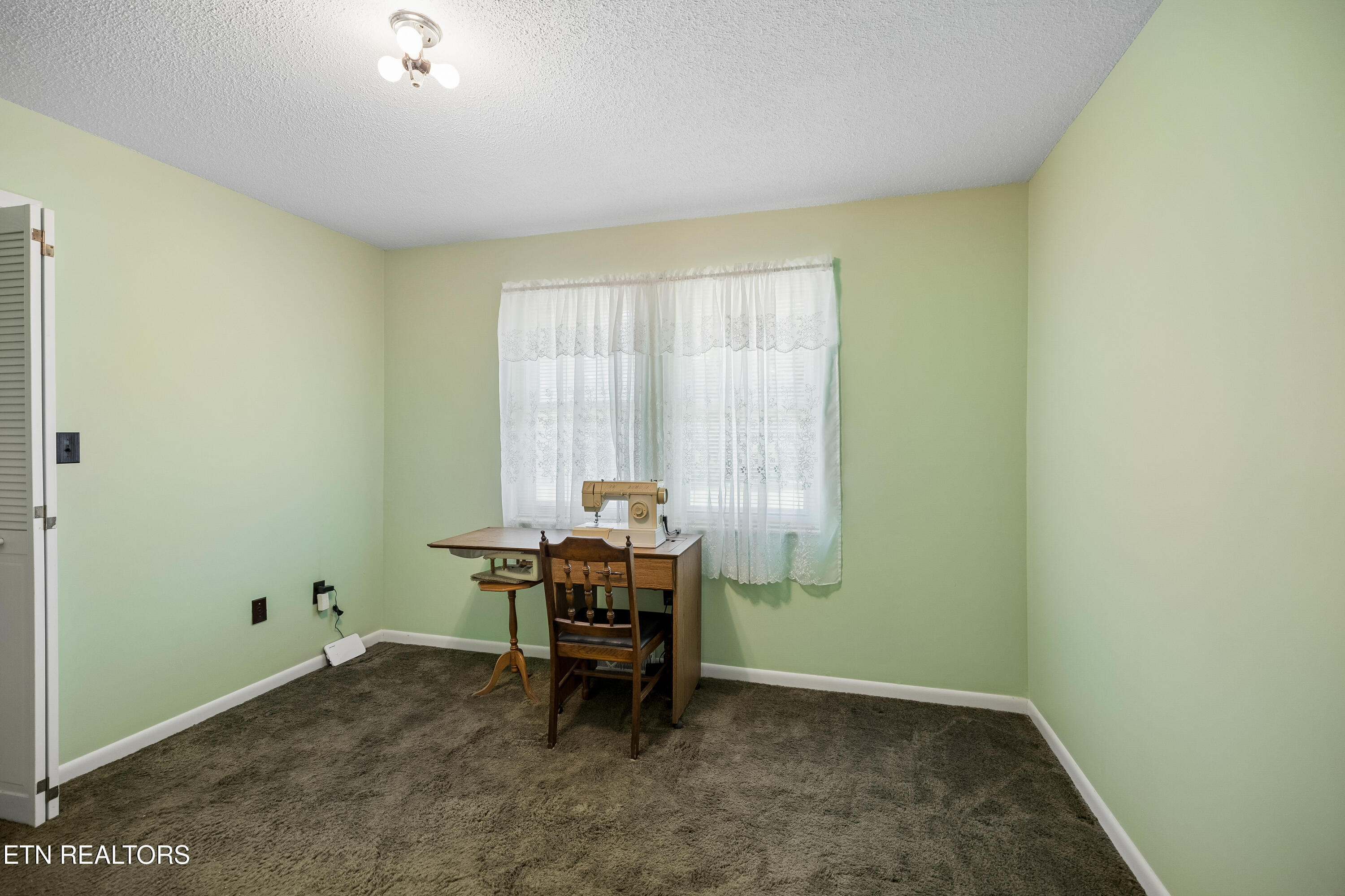 147 Meredith Road Lafollette TN 37766