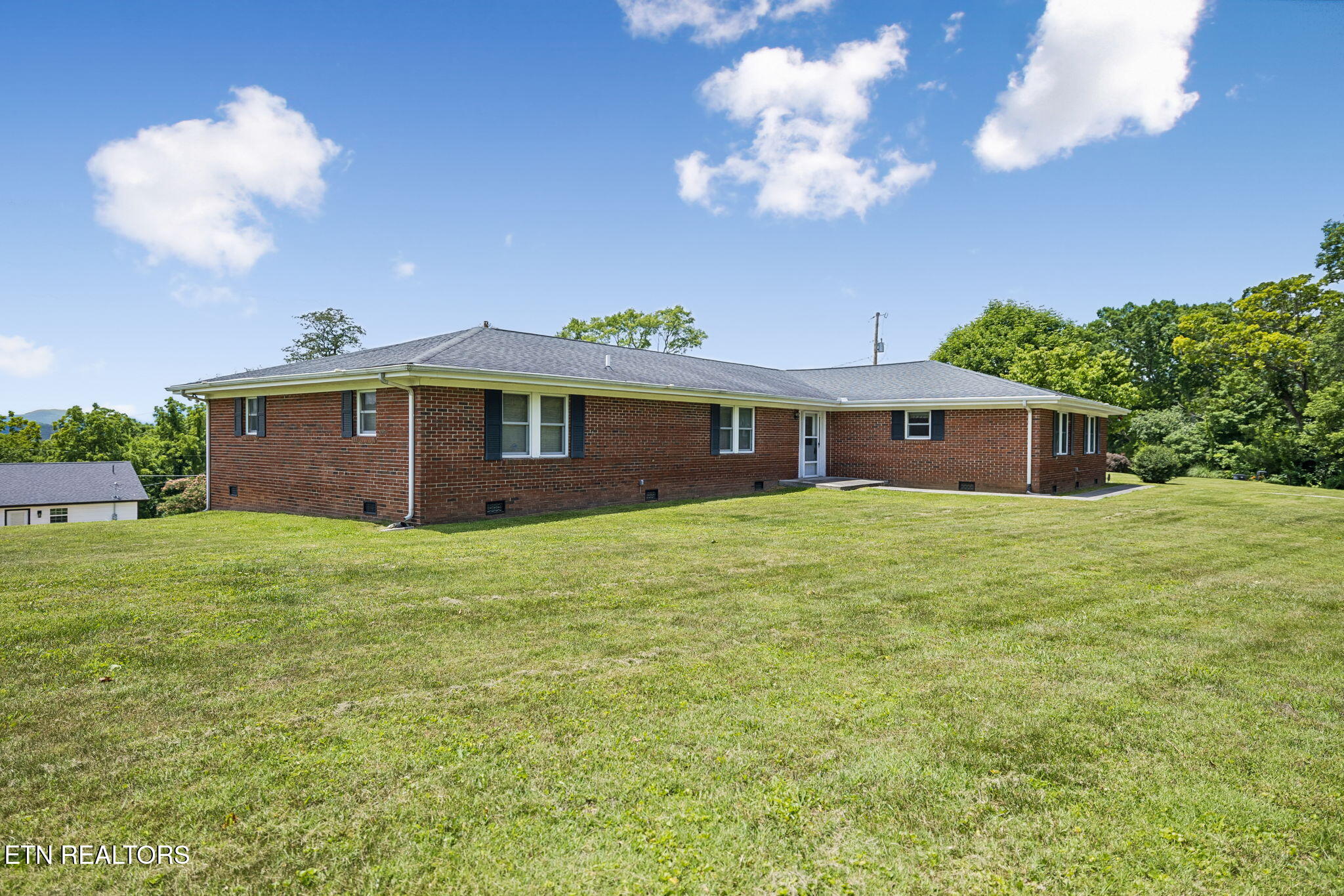 147 Meredith Road Lafollette TN 37766