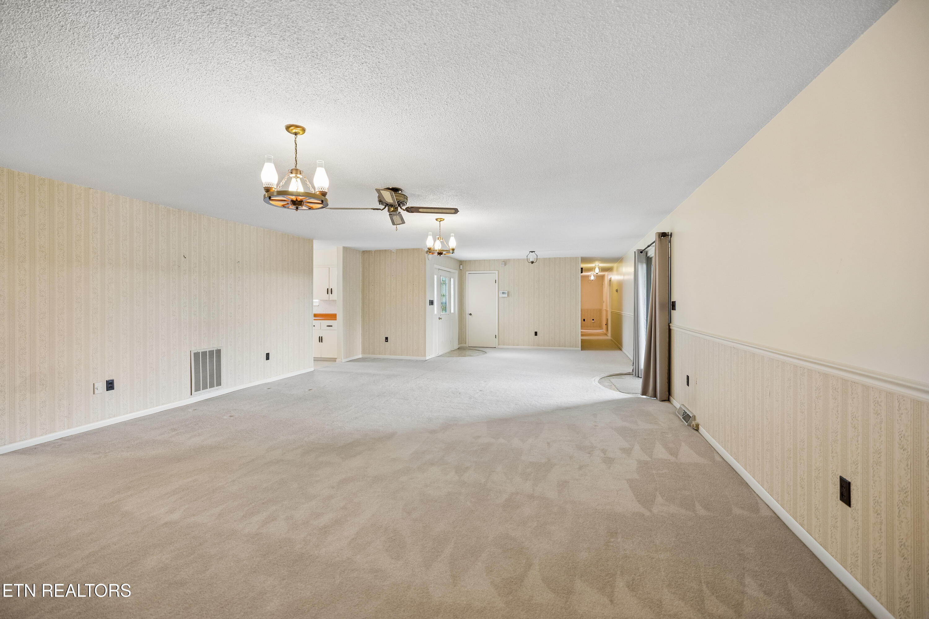 147 Meredith Road Lafollette TN 37766