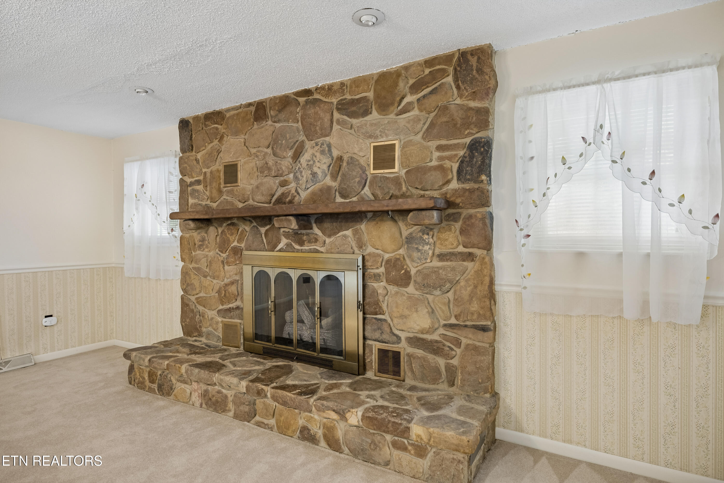 147 Meredith Road Lafollette TN 37766