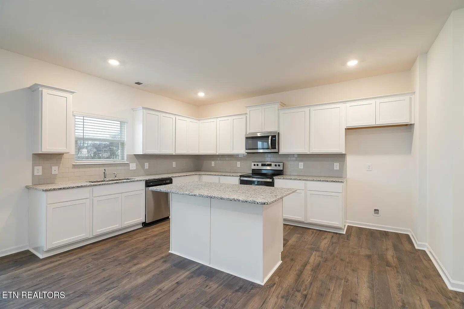 153 Kaley Lane Lenoir City TN 37771