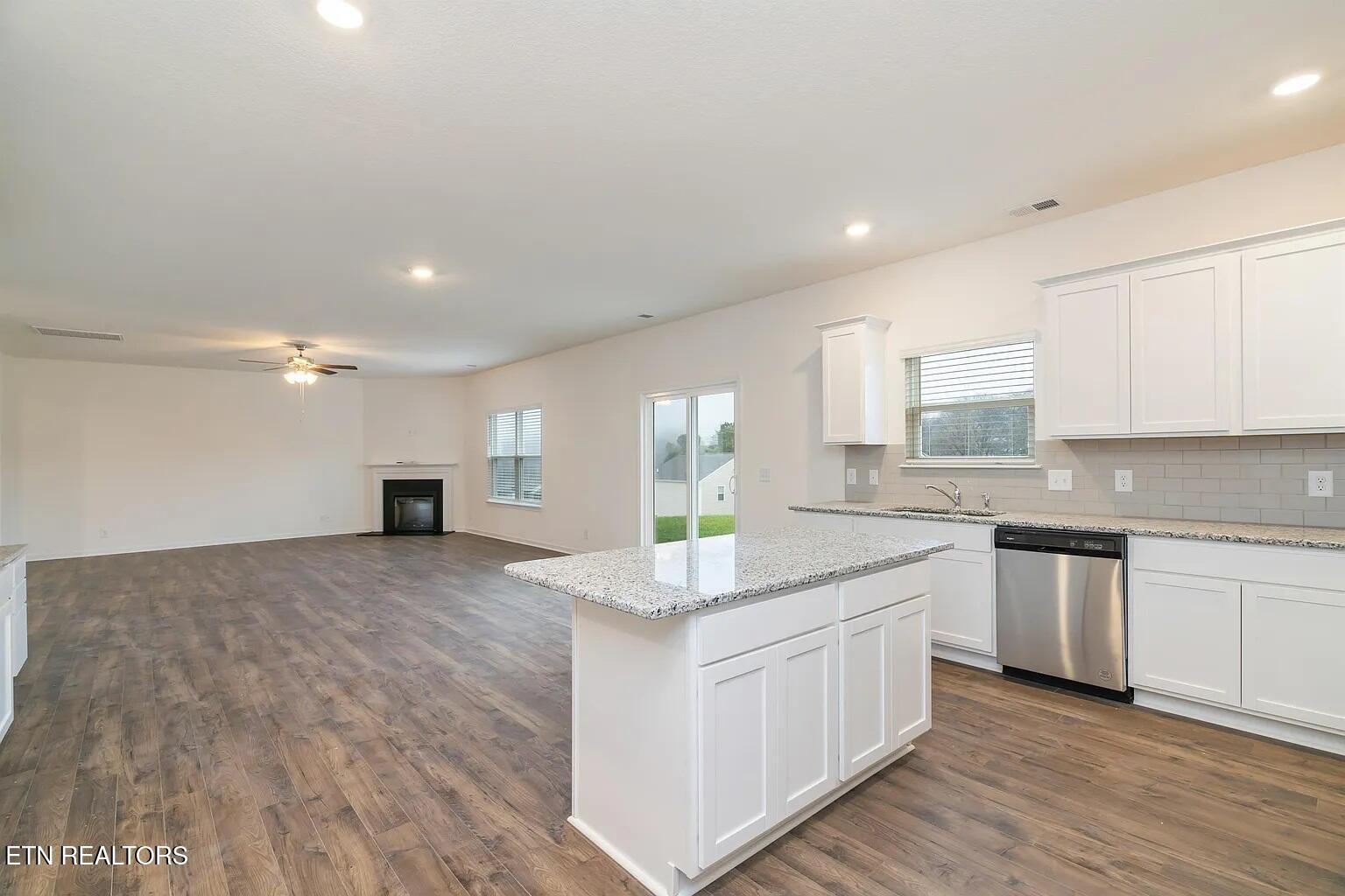 153 Kaley Lane Lenoir City TN 37771