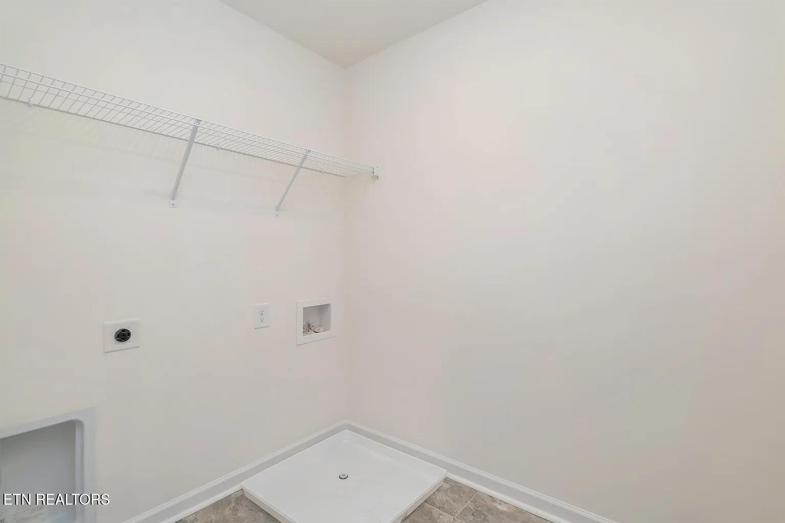 153 Kaley Lane Lenoir City TN 37771