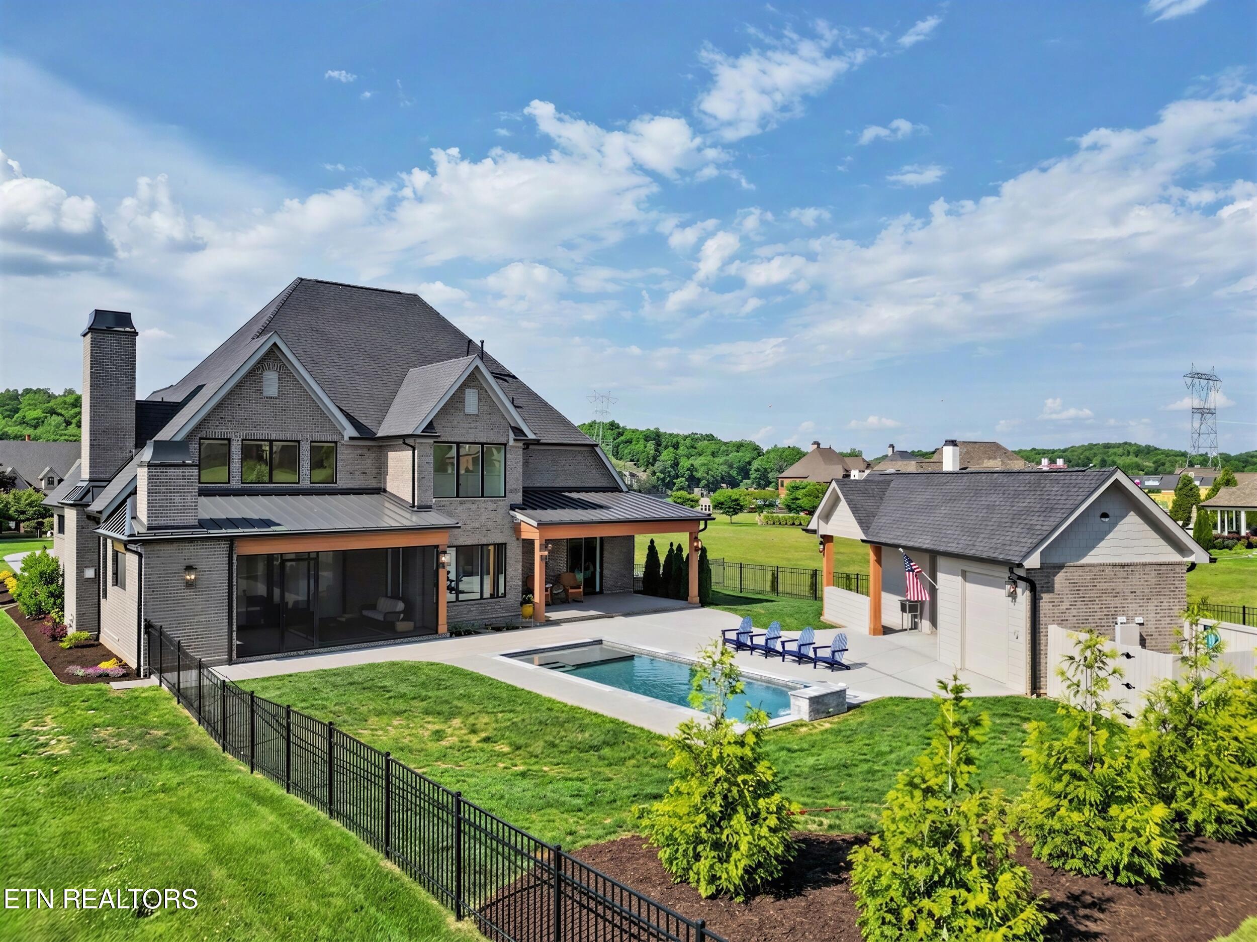 3775 Edgewater Way Louisville TN 37777