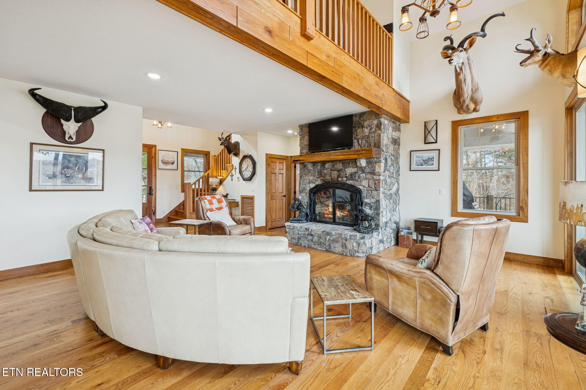 2070 Holly Bend Drive Byrdstown TN 38549