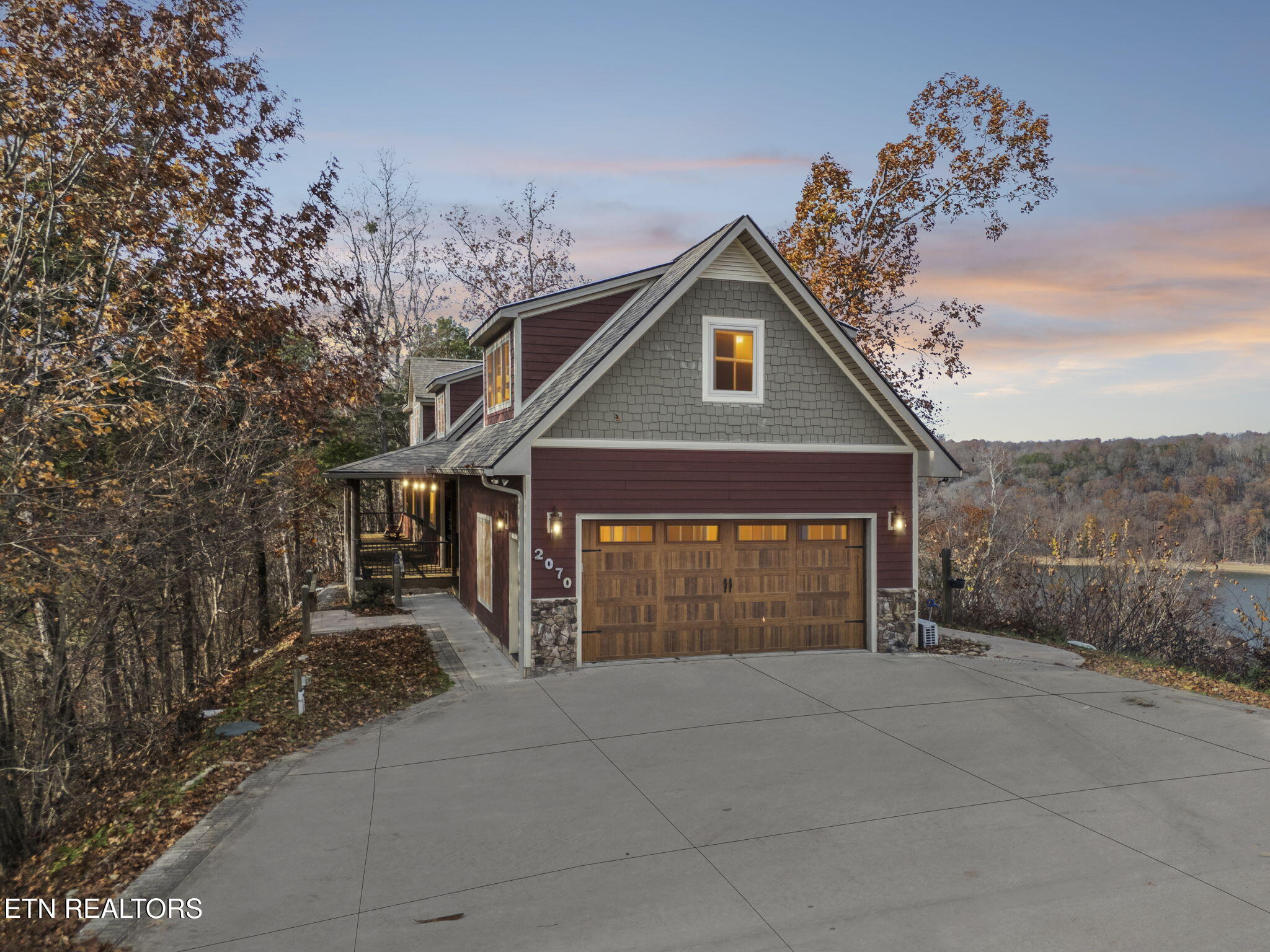 2070 Holly Bend Drive Byrdstown TN 38549