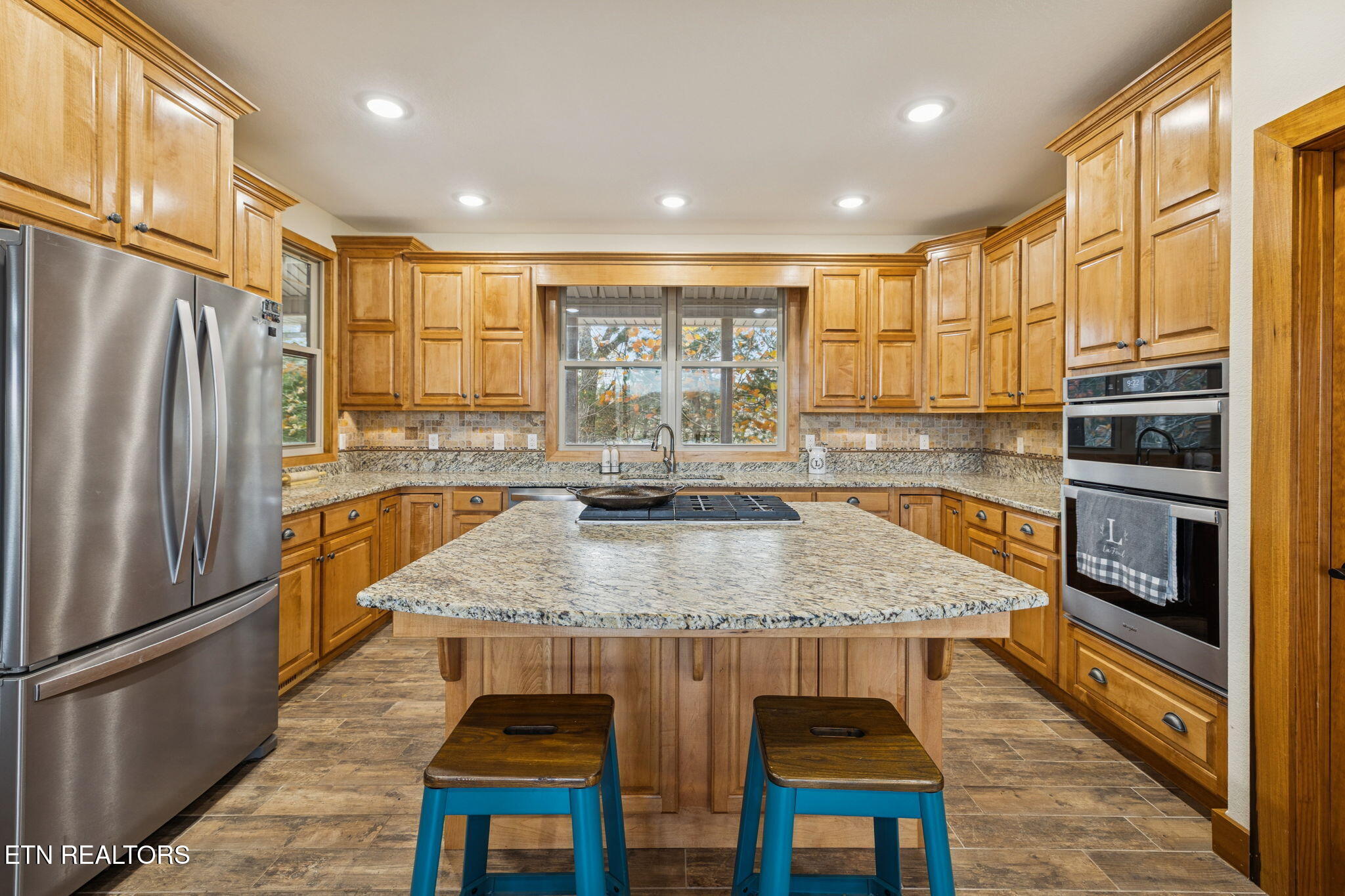 2070 Holly Bend Drive Byrdstown TN 38549