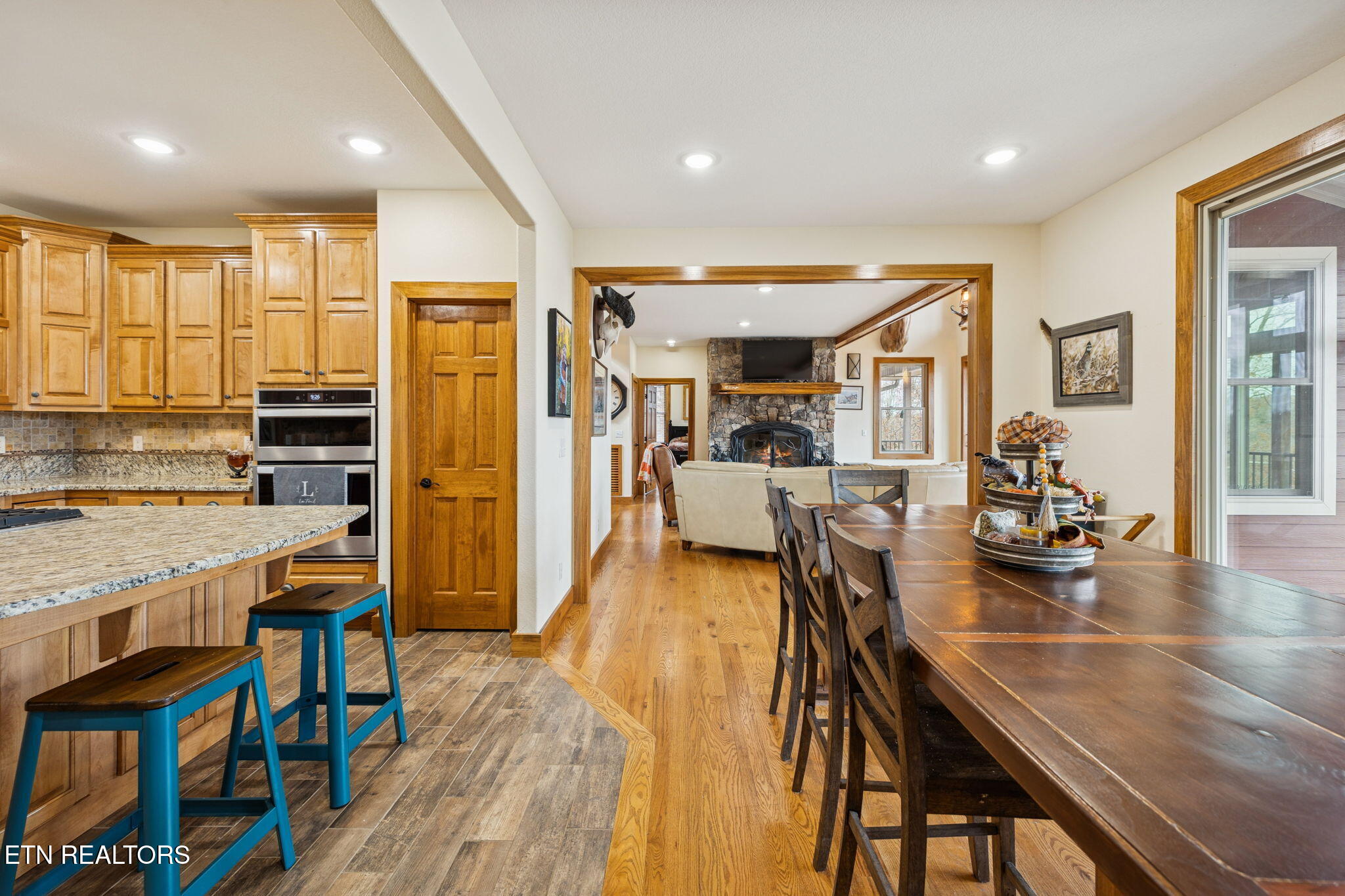 2070 Holly Bend Drive Byrdstown TN 38549