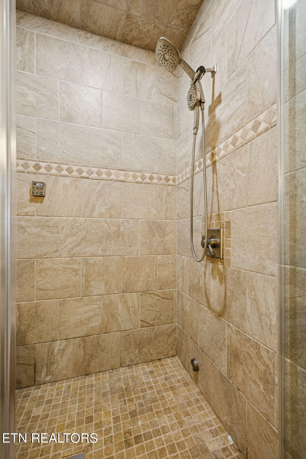 2070 Holly Bend Drive Byrdstown TN 38549