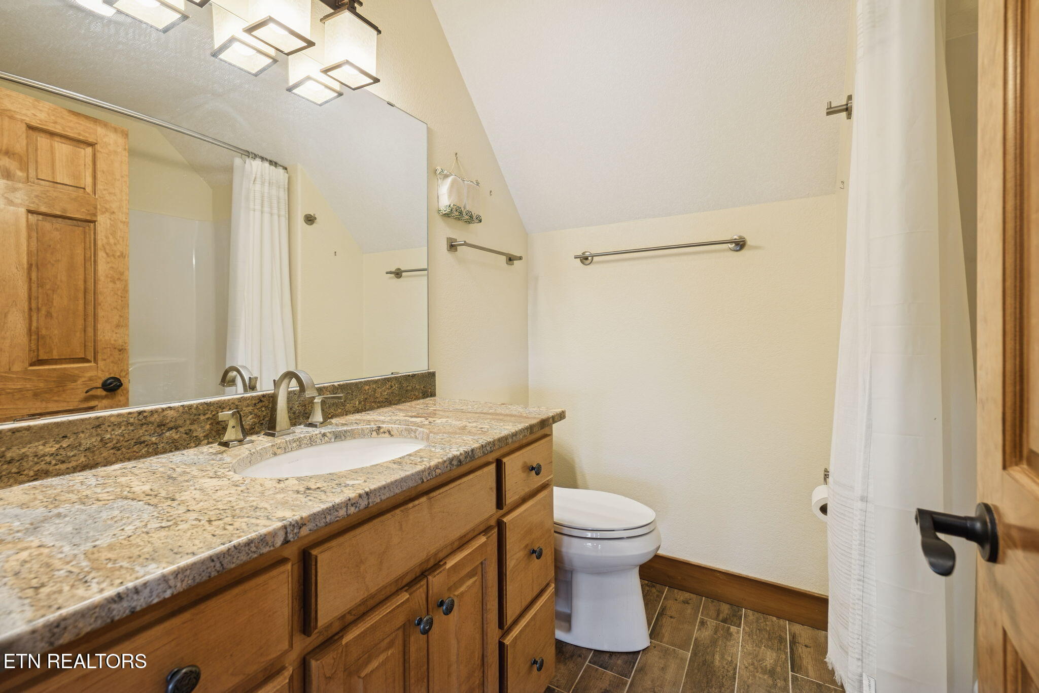 2070 Holly Bend Drive Byrdstown TN 38549