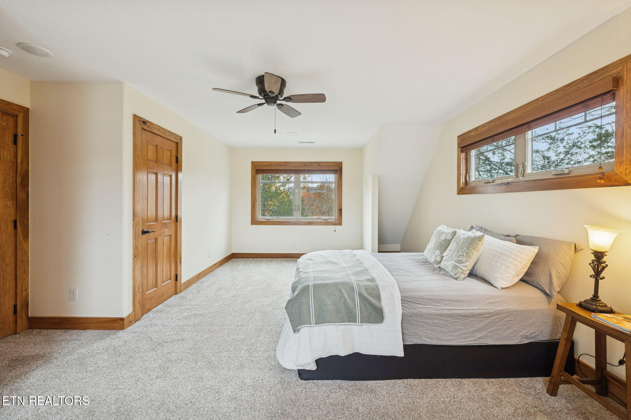 2070 Holly Bend Drive Byrdstown TN 38549