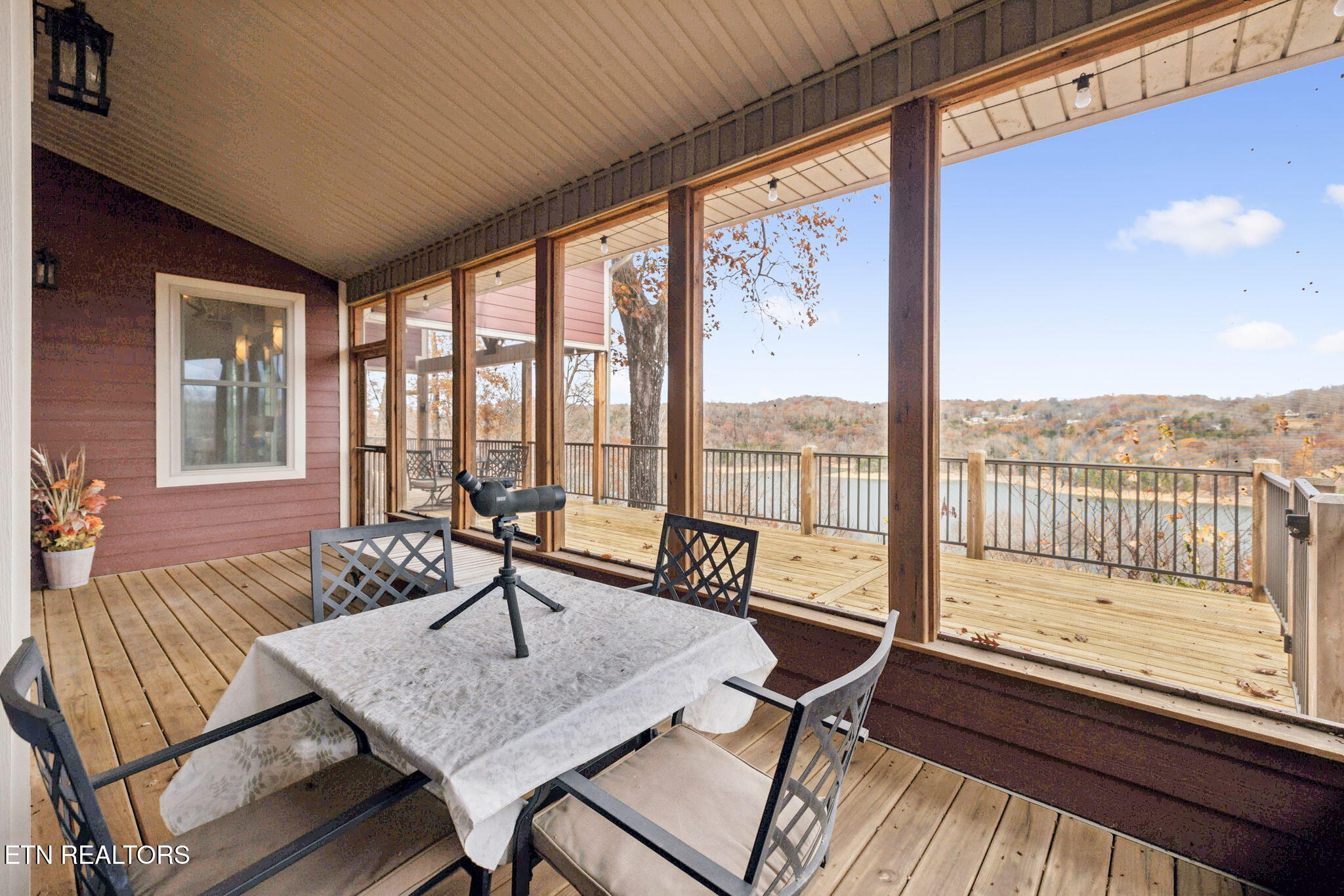 2070 Holly Bend Drive Byrdstown TN 38549