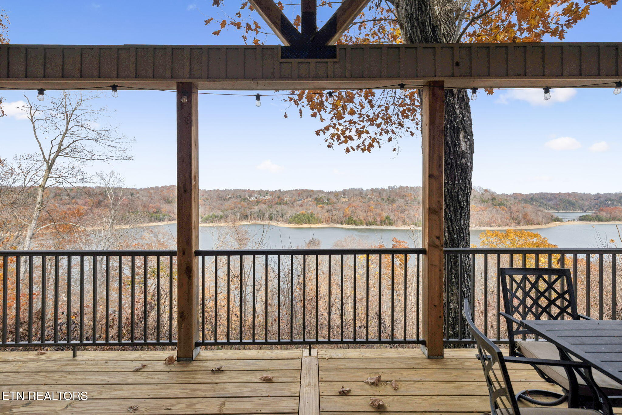 2070 Holly Bend Drive Byrdstown TN 38549