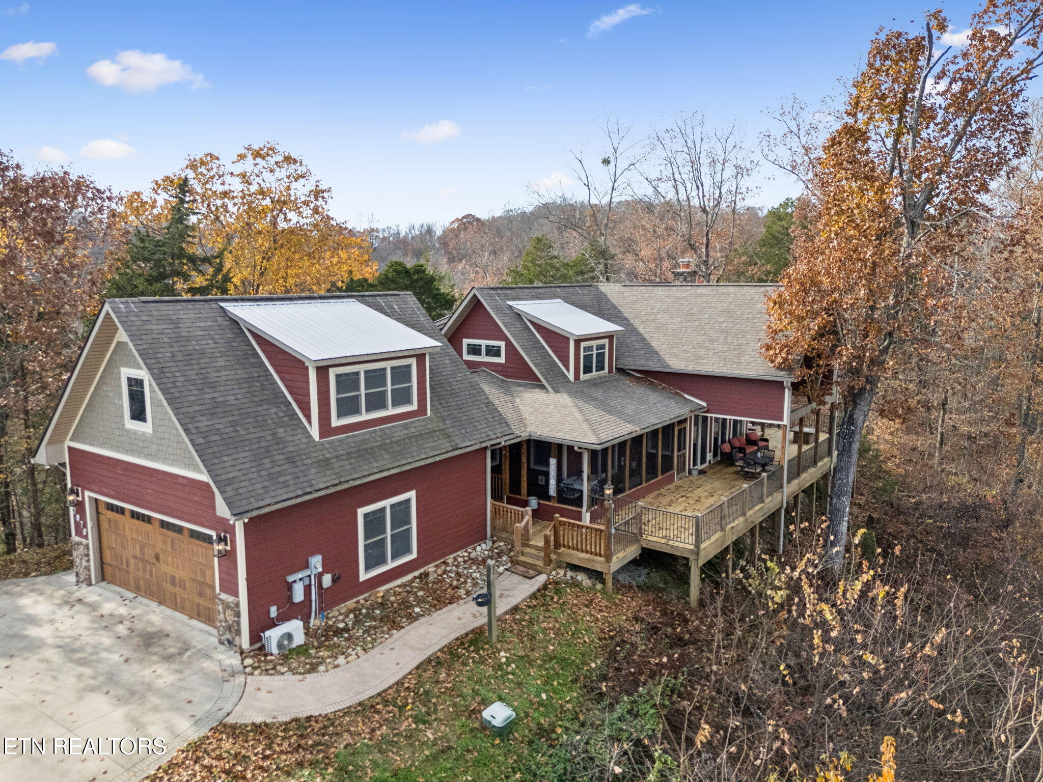 2070 Holly Bend Drive Byrdstown TN 38549