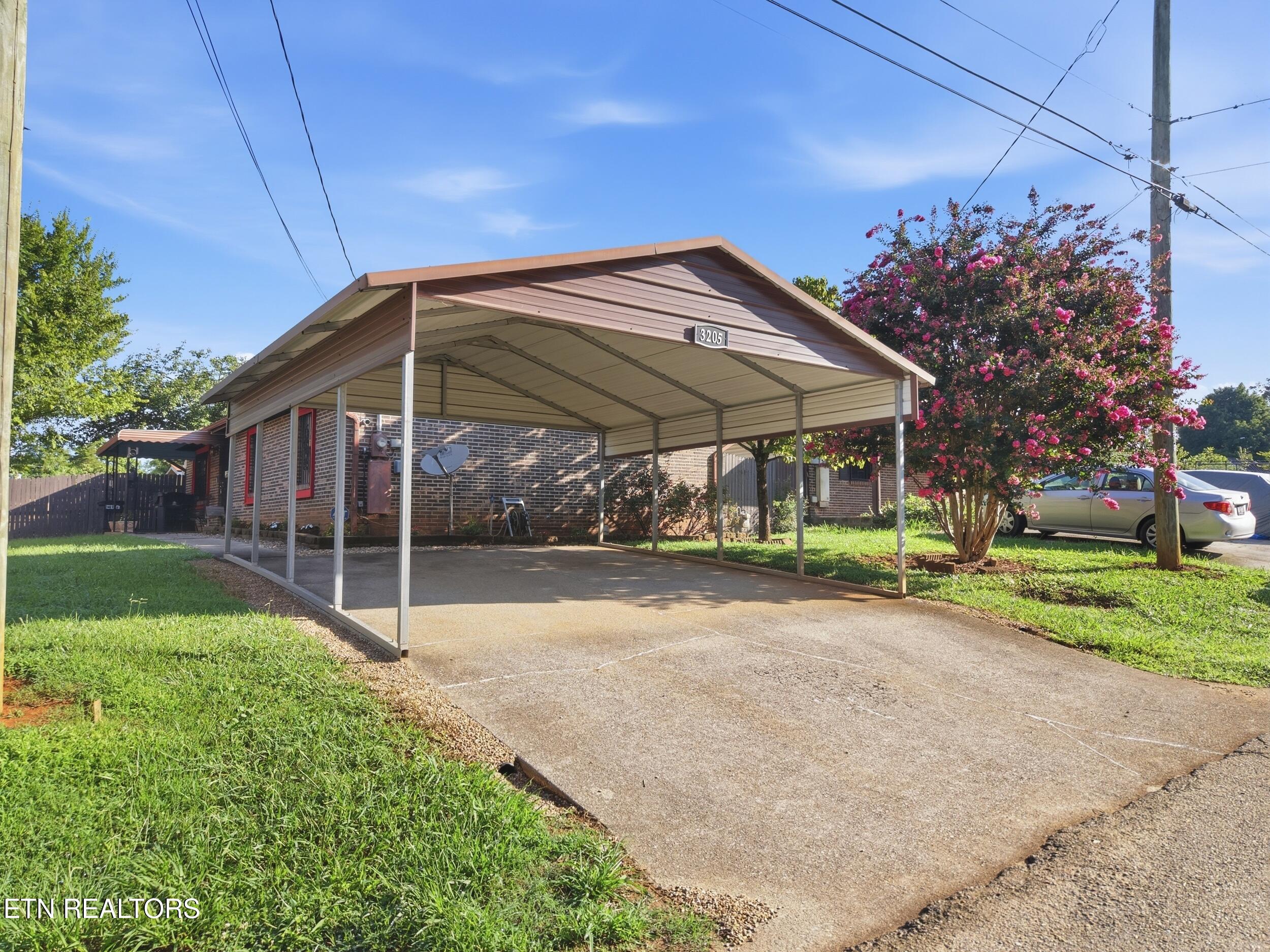 3205 Lansing Avenue Knoxville TN 37914