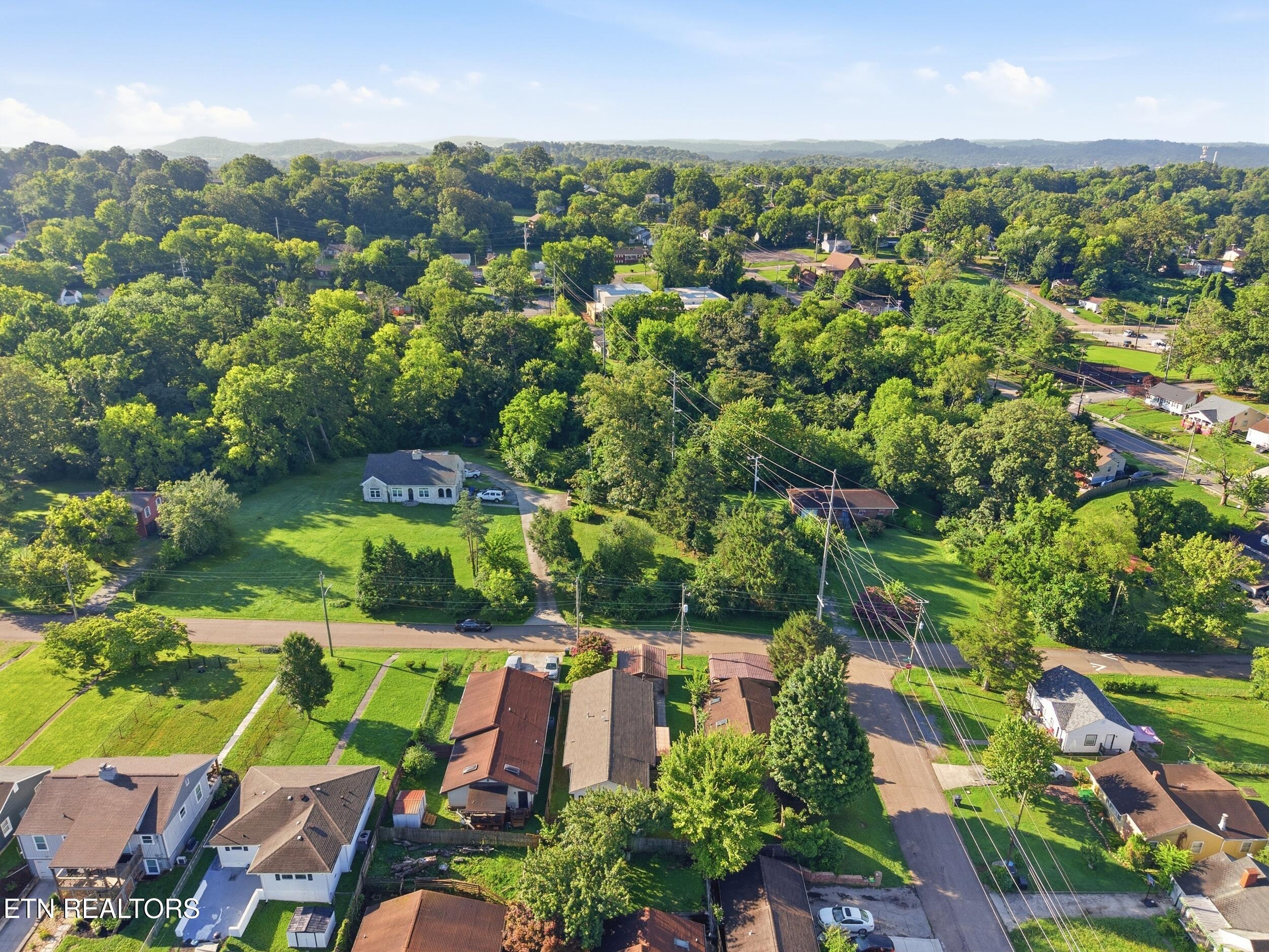 3205 Lansing Avenue Knoxville TN 37914