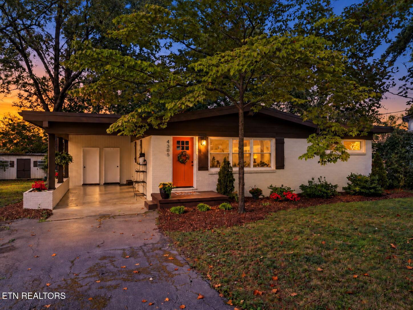 4305 Thornwood Drive Knoxville TN 37921