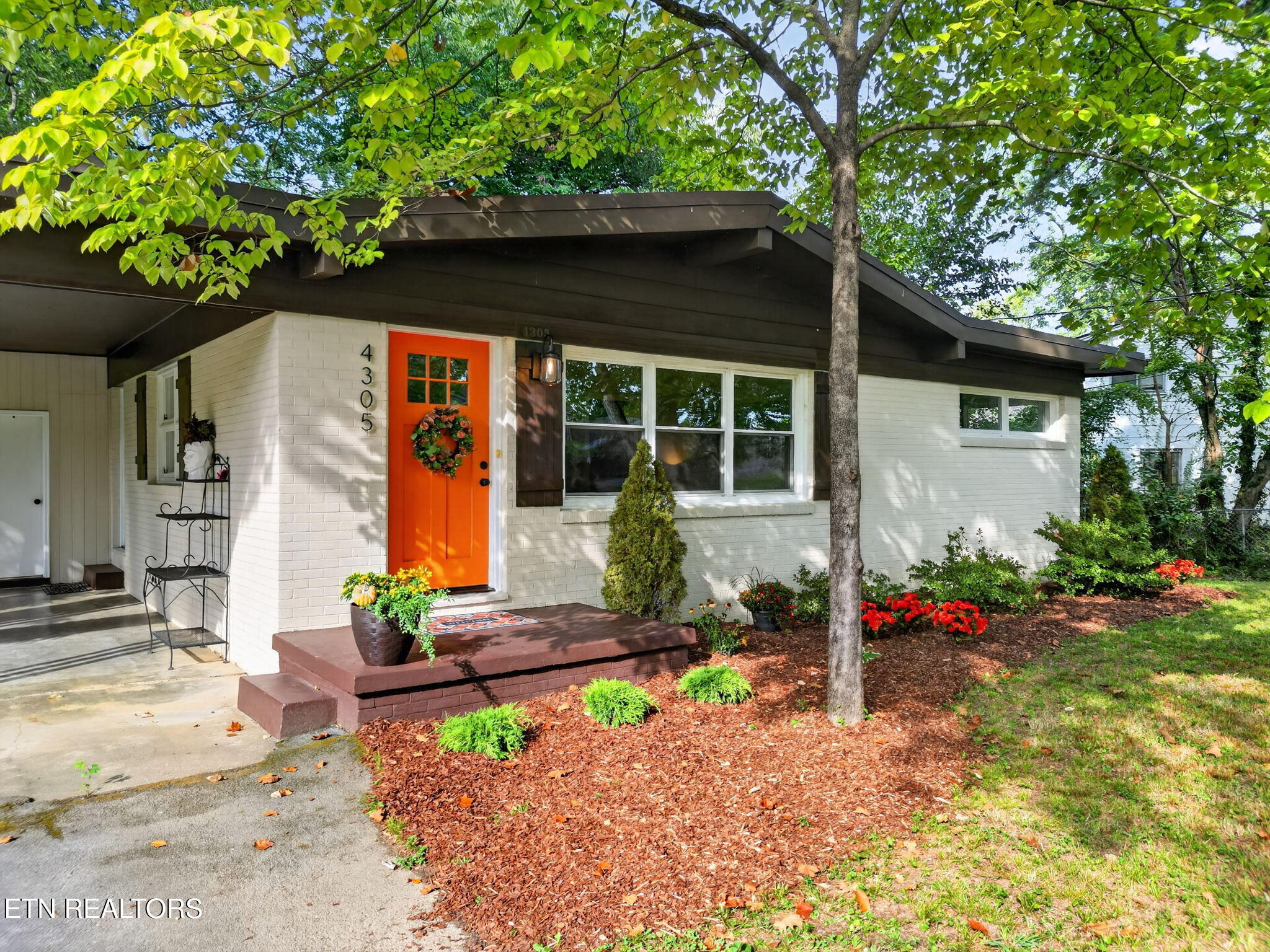 4305 Thornwood Drive Knoxville TN 37921