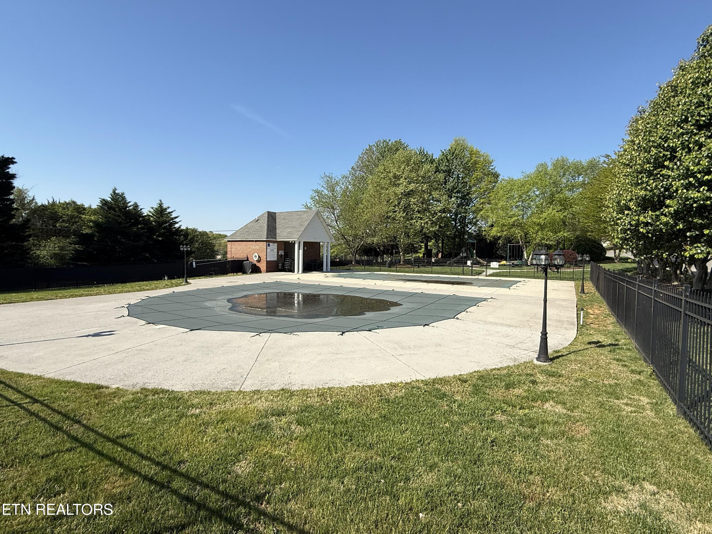 2412 Maple Crest Lane Knoxville TN 37921