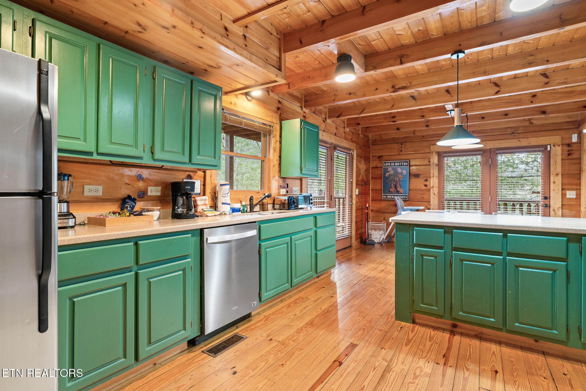 3318 Covered Bridge Way Sevierville TN 37862
