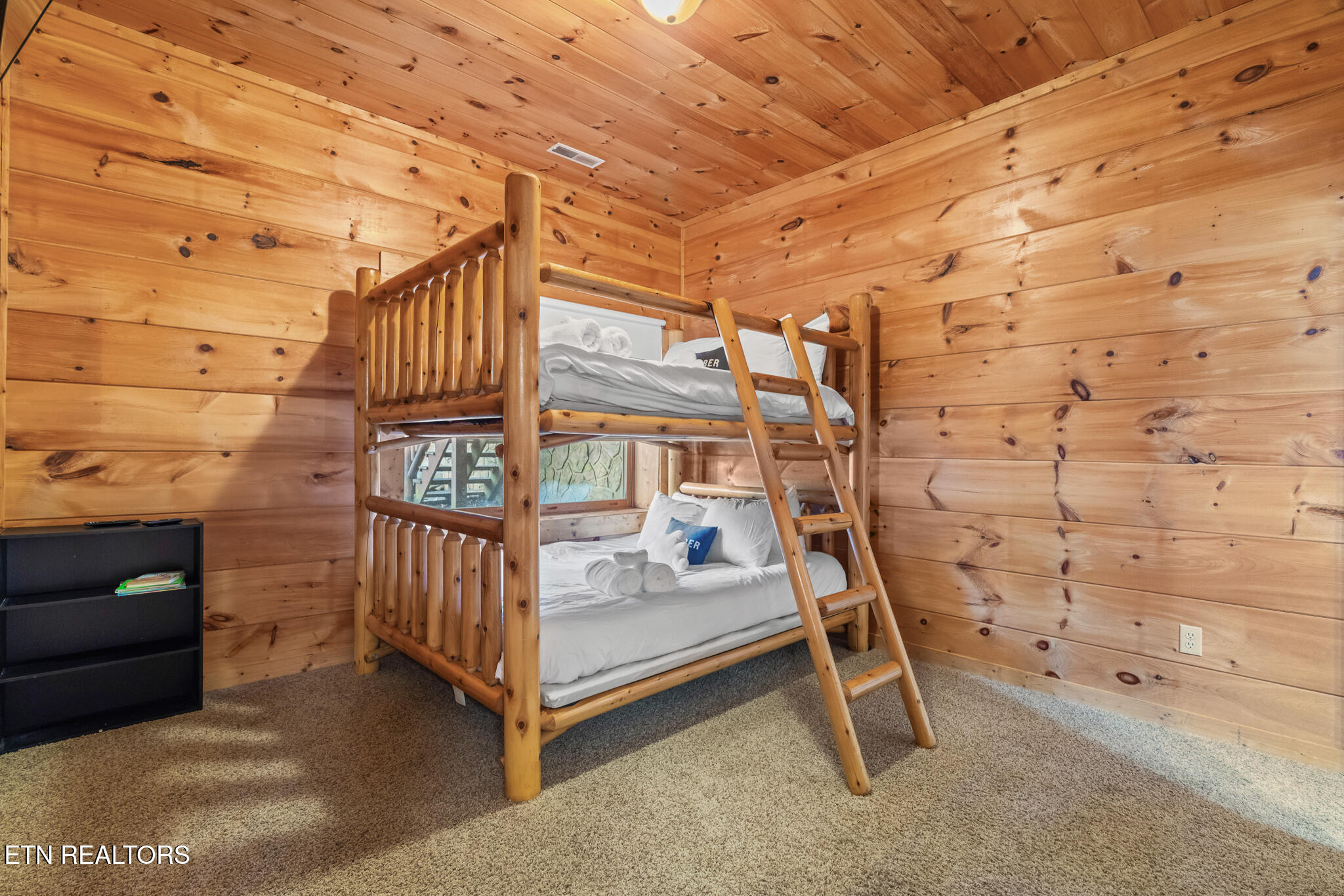 3318 Covered Bridge Way Sevierville TN 37862