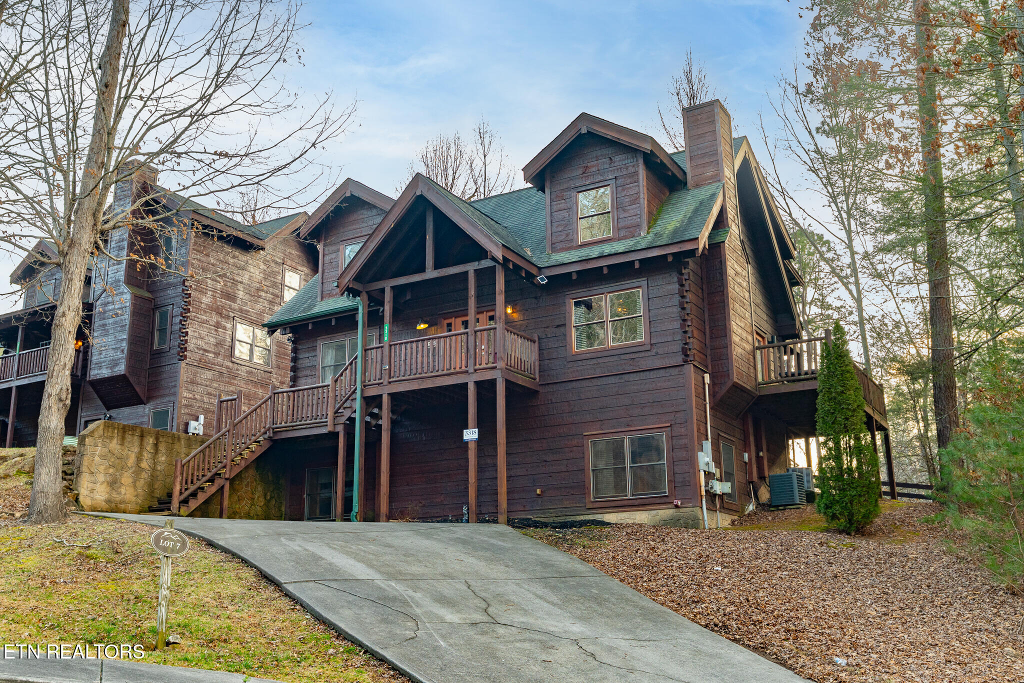 3318 Covered Bridge Way Sevierville TN 37862