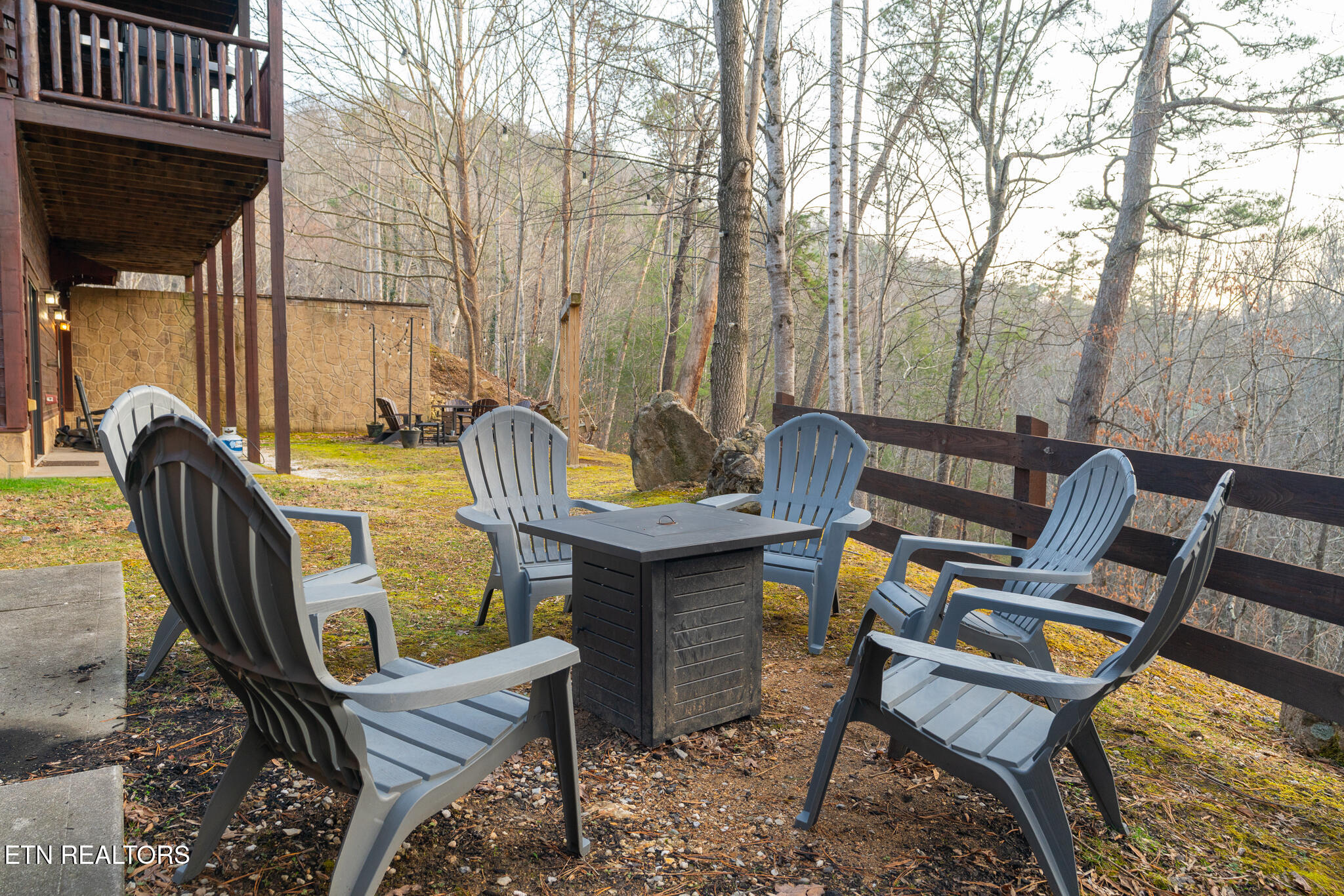 3318 Covered Bridge Way Sevierville TN 37862