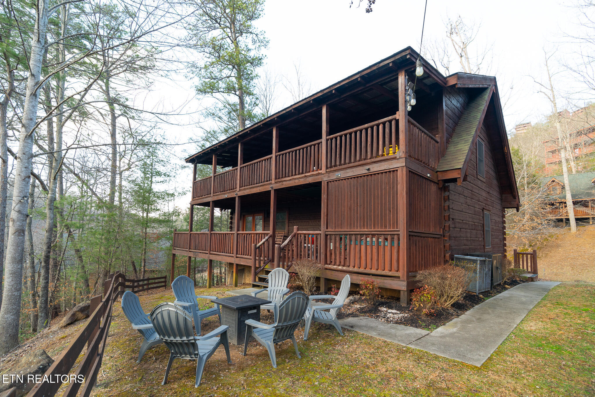 3318 Covered Bridge Way Sevierville TN 37862